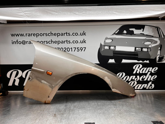 Porsche 944 S2 Turbo right front wing in need of repair, 95150302203 used