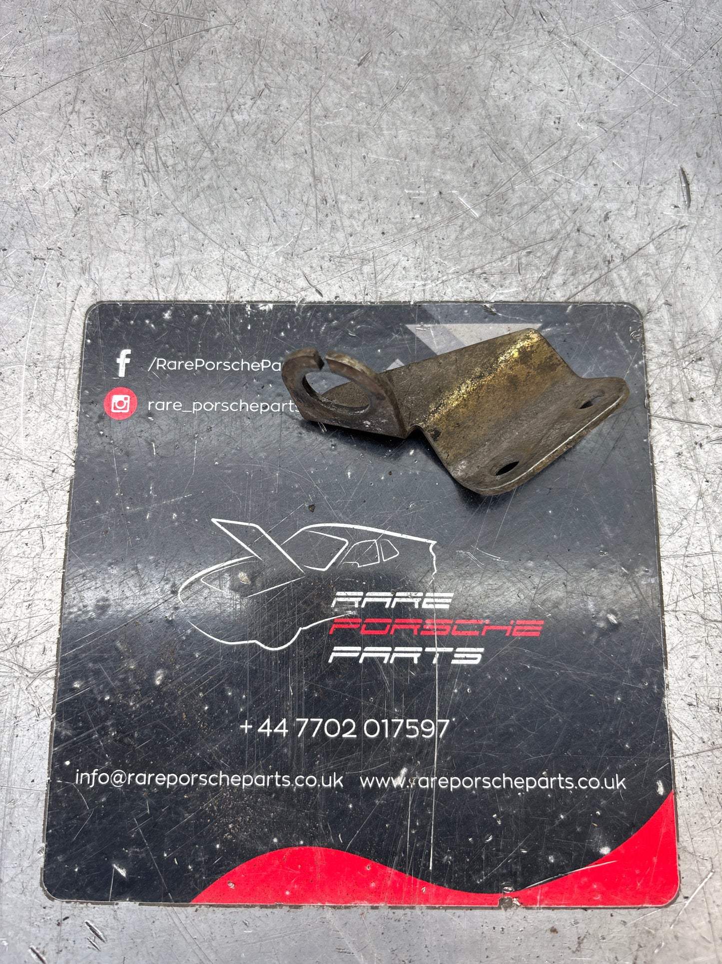 Porsche 944S 16V accelerator cable bracket used, 94411022400