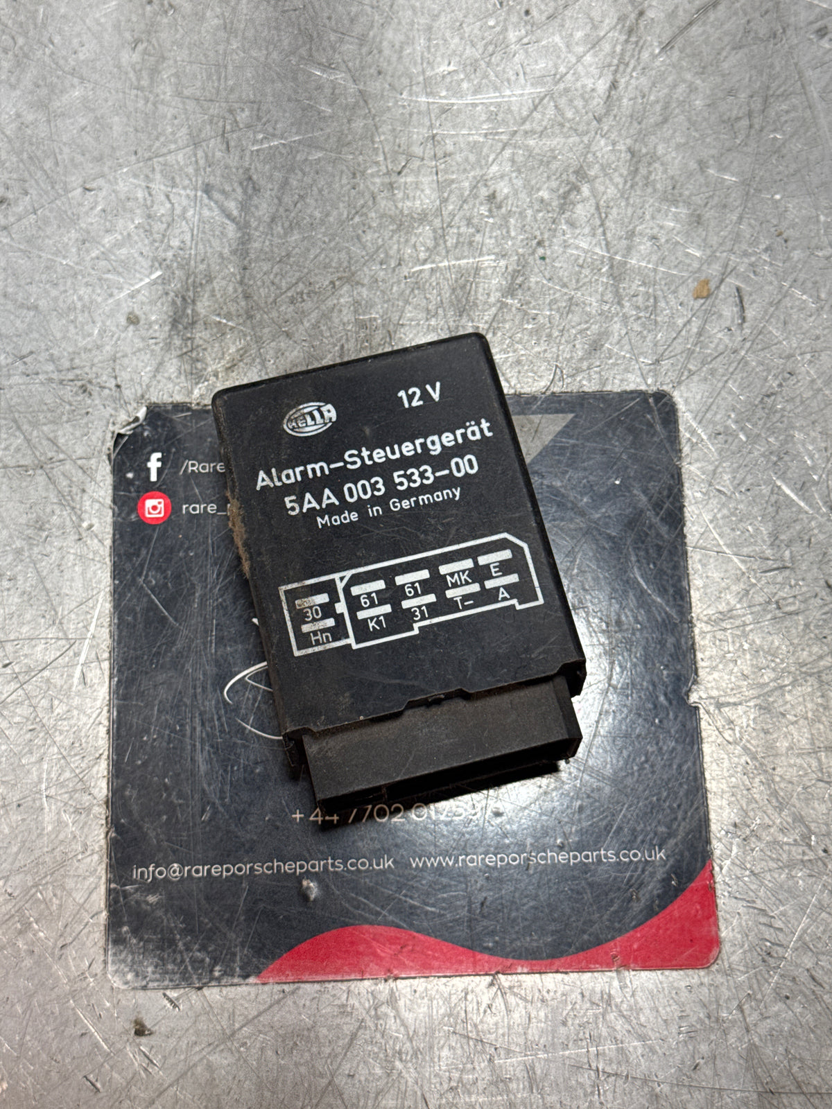 PORSCHE 928 S  ALARM CONTROL. RELAY 5AA00353300
