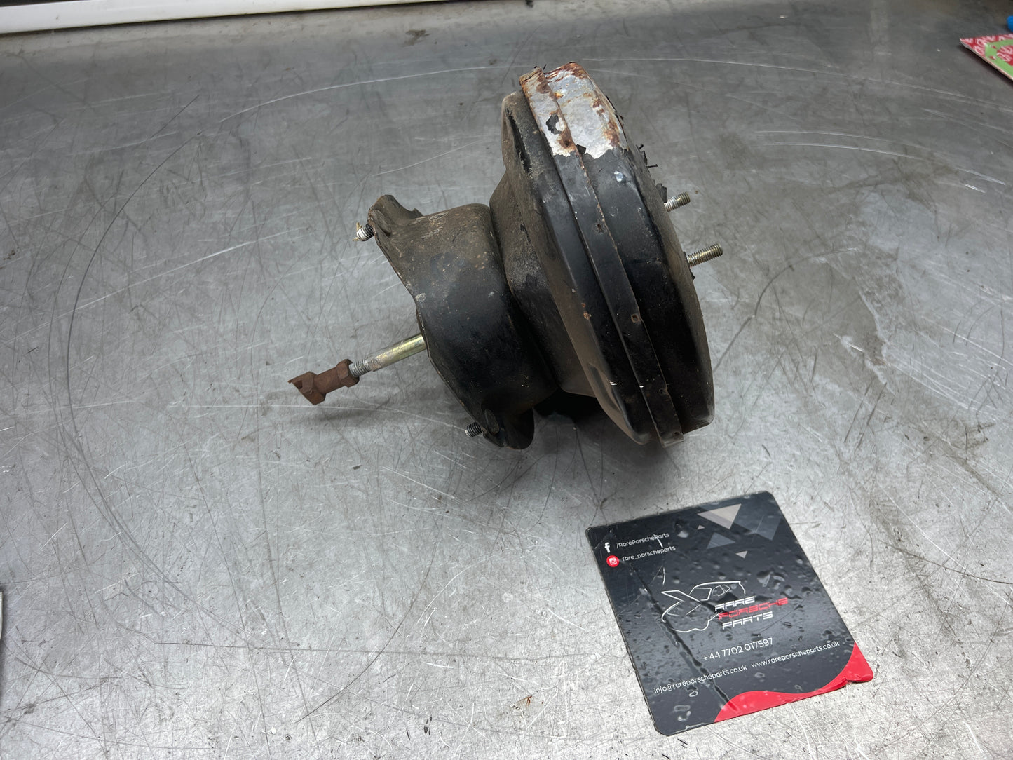 Porsche 944 brake booster, used 94435502500