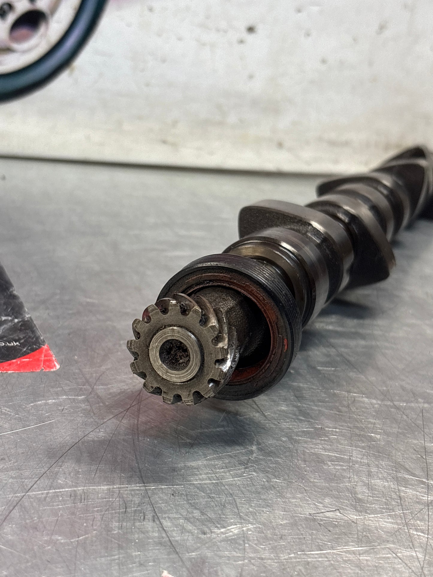 Porsche 924 / 924 Turbo chamshaft 046109021 used