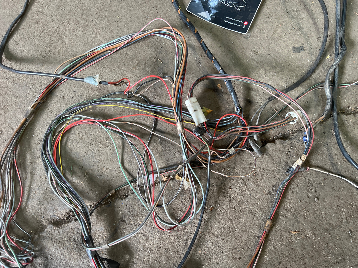 Porsche 944 924 rear interior loom 477971011DB