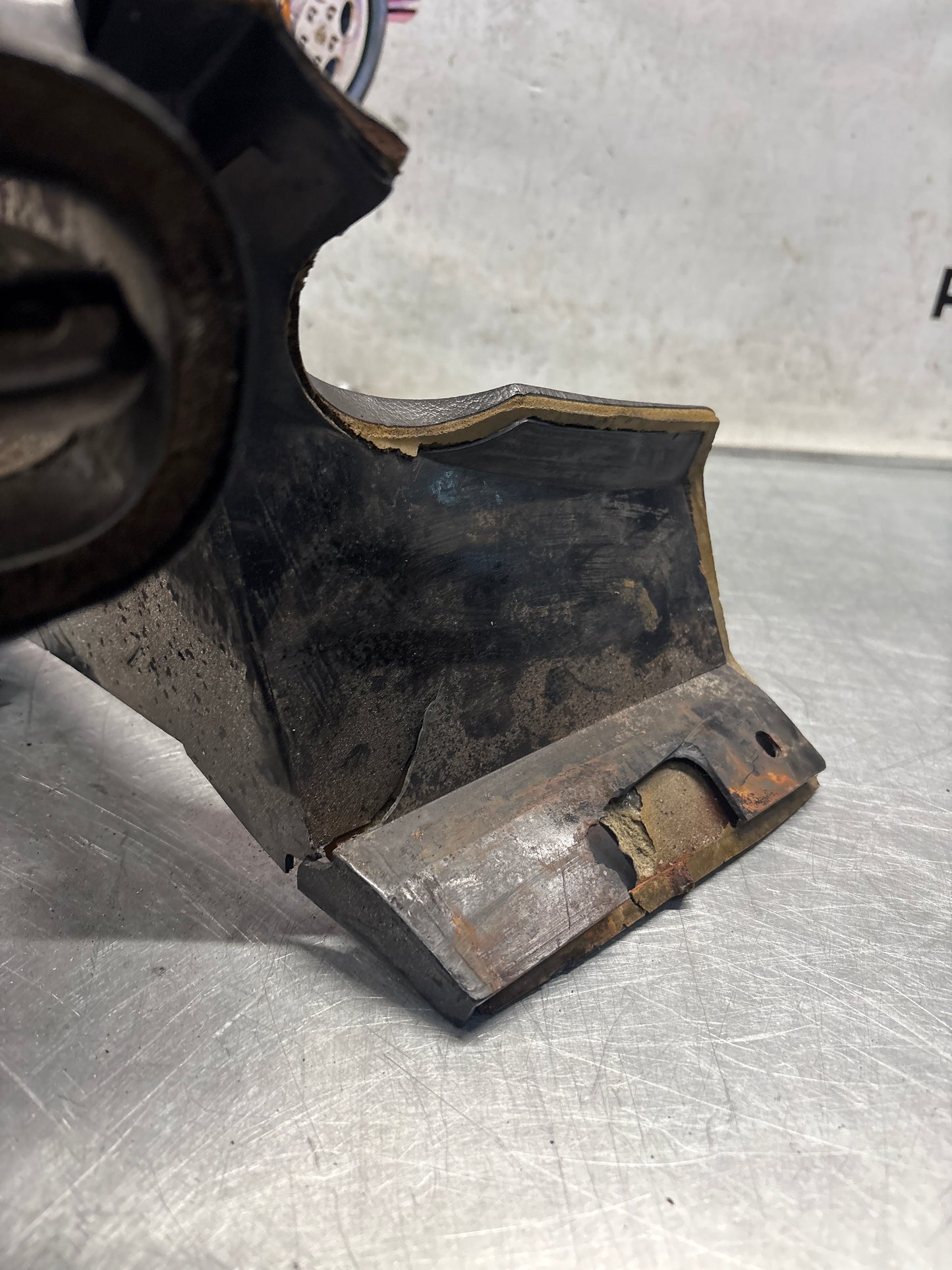 Porsche 928 Center console, used for spares or repair 92855206304 black