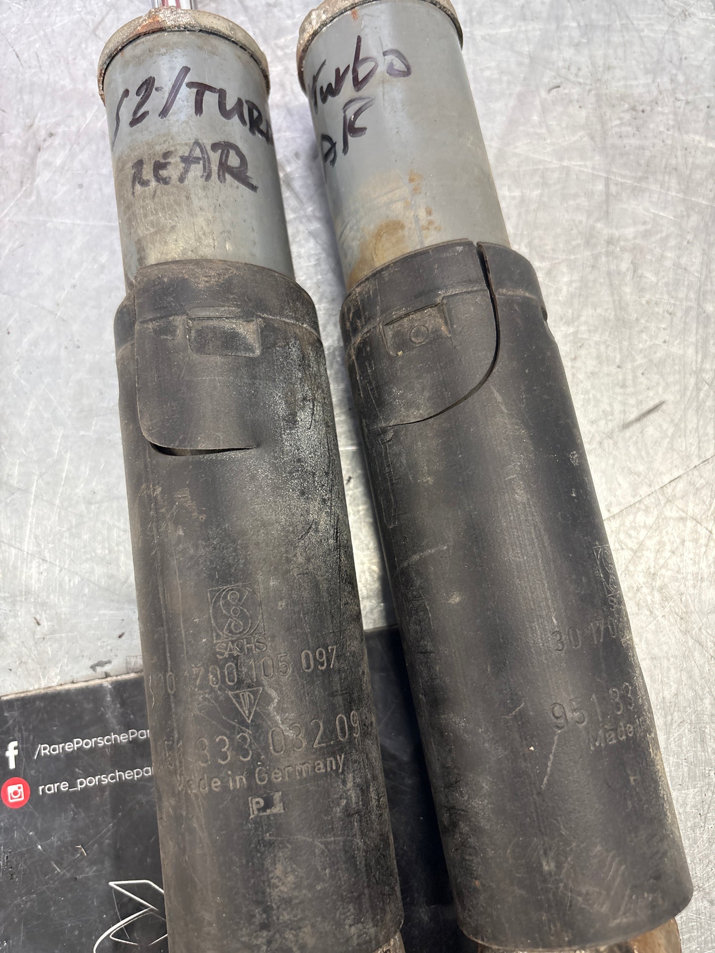 Porsche 944 86- pair of rear suspension shock absorbers, used 95133303209