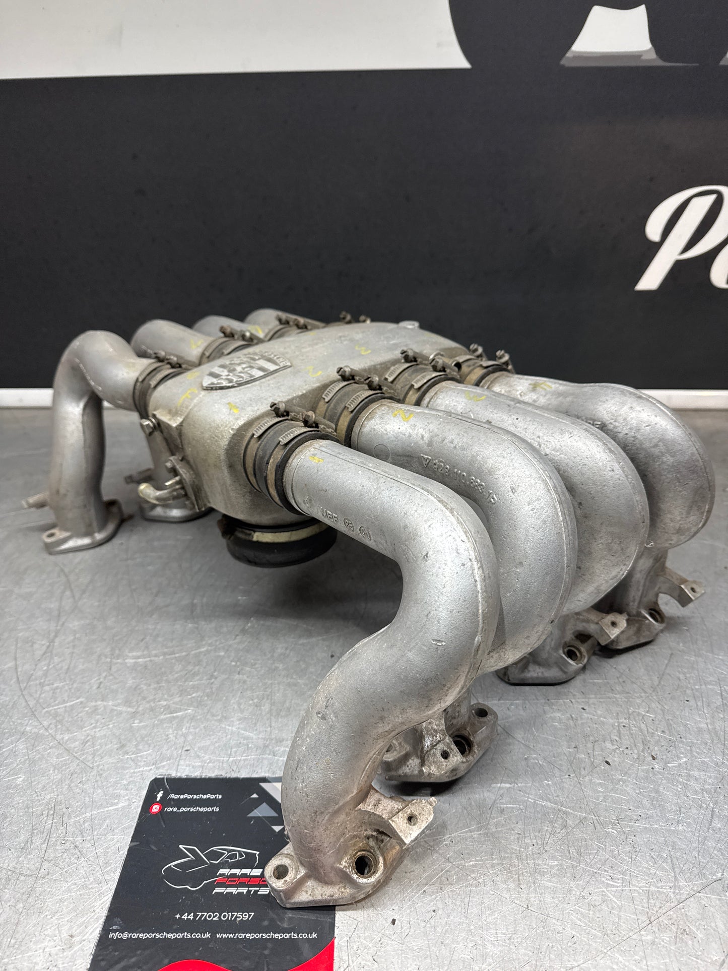 Porsche 928 Used intake manifold 9281101590R