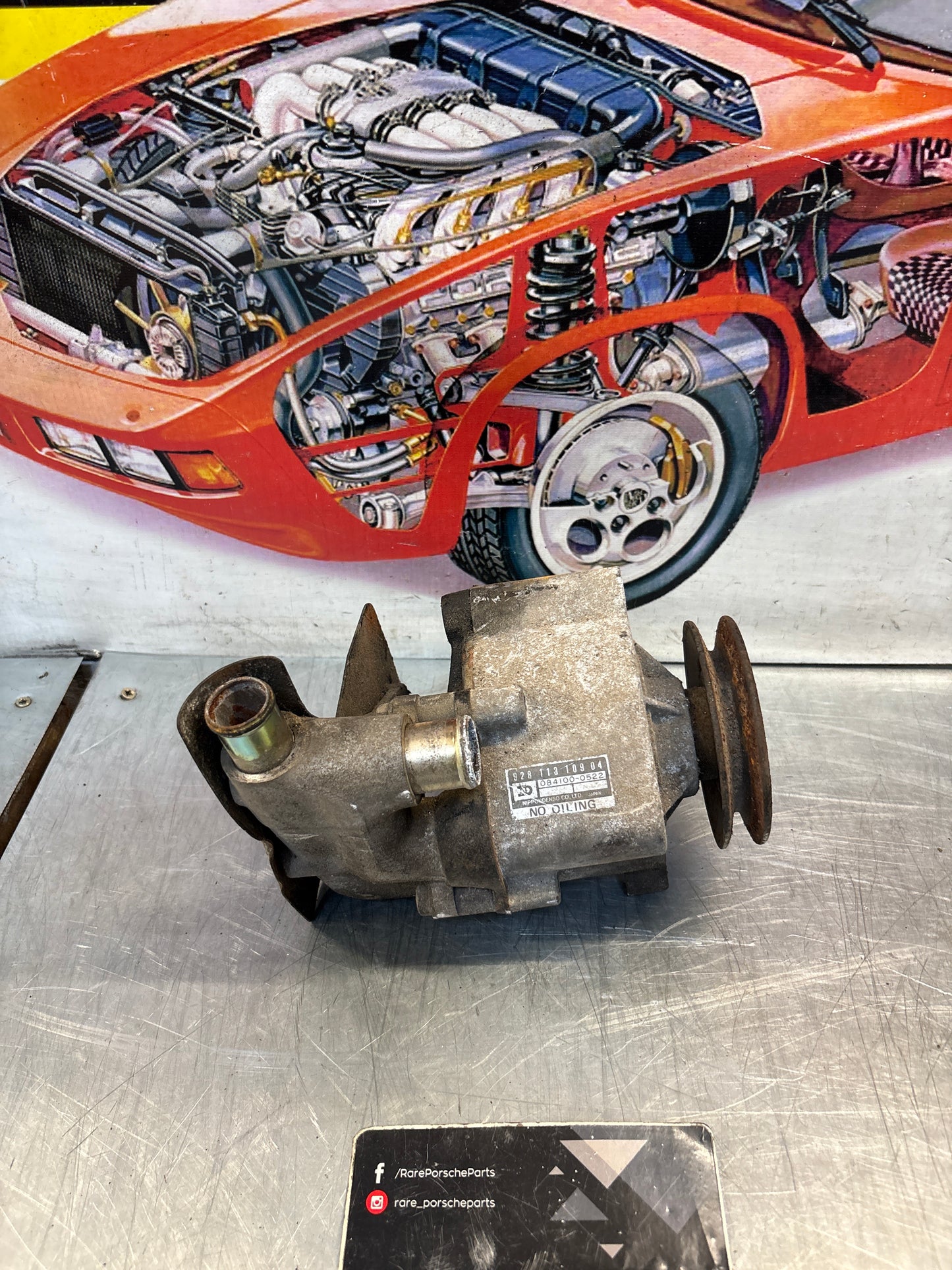 Porsche 928 air pump, used 92811310904