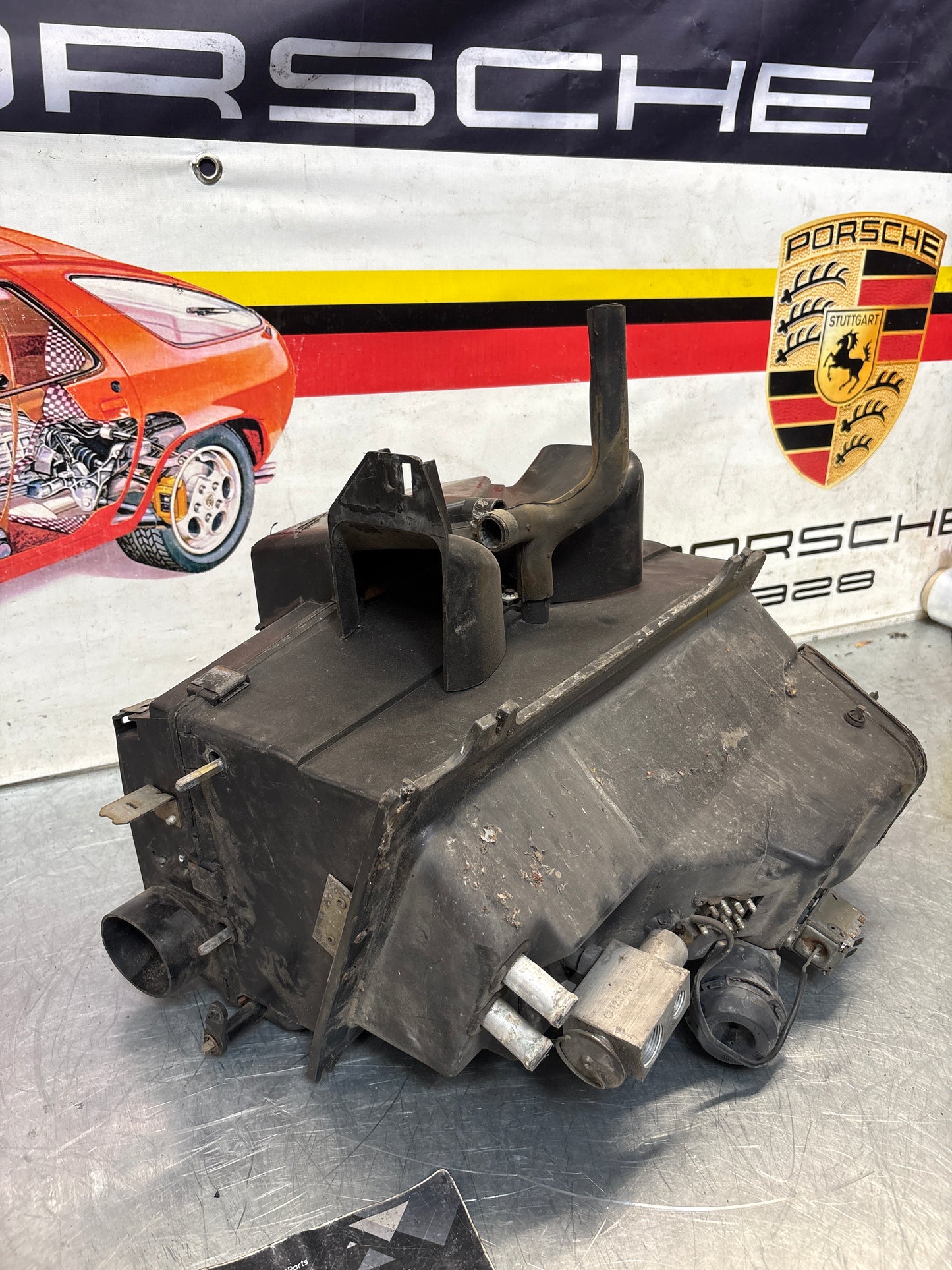 Porsche 928 heater box, LHD, 92857303604, used
