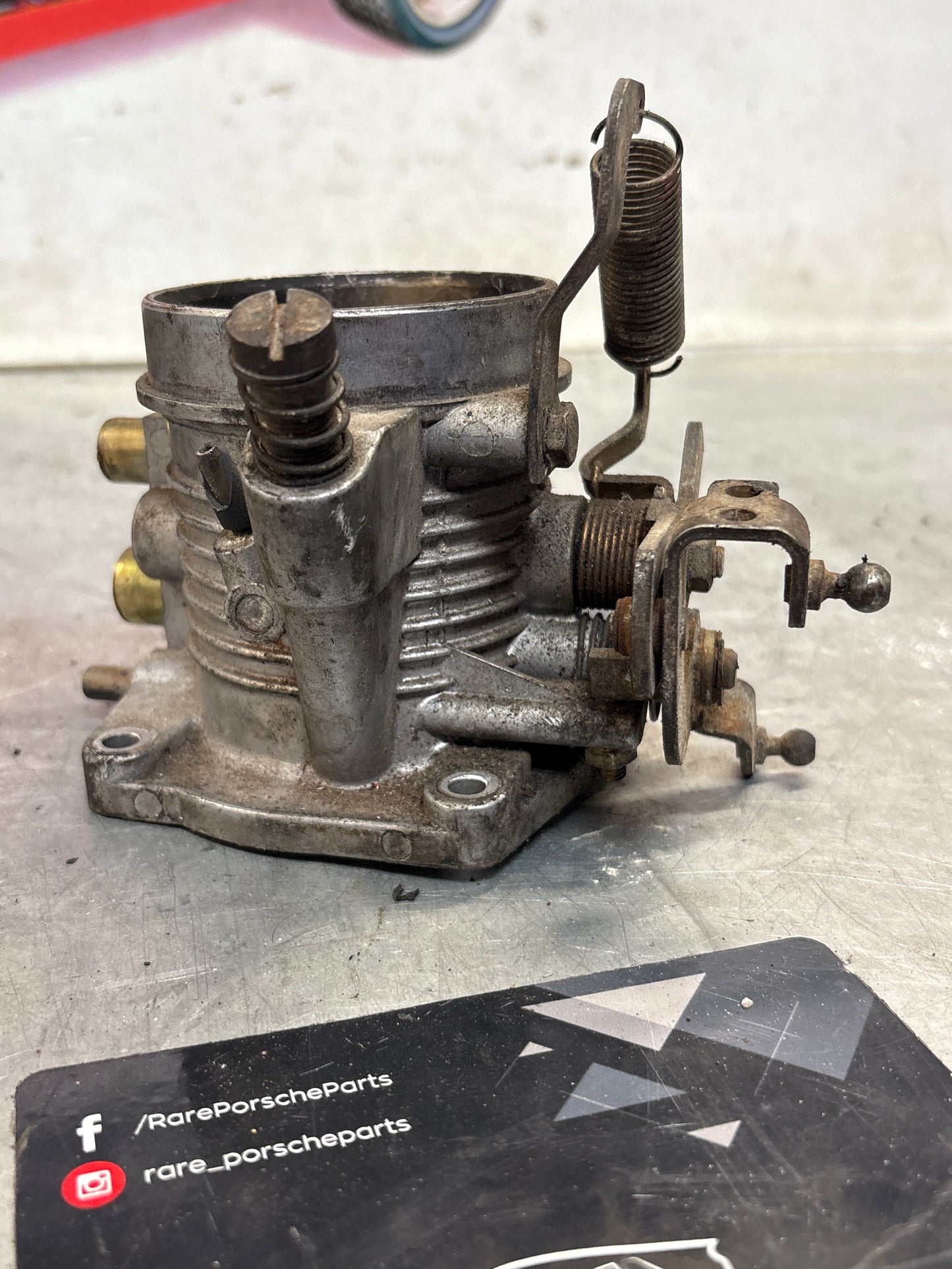Porsche 928 4.7 Throttle Body Butterfly Valve, used