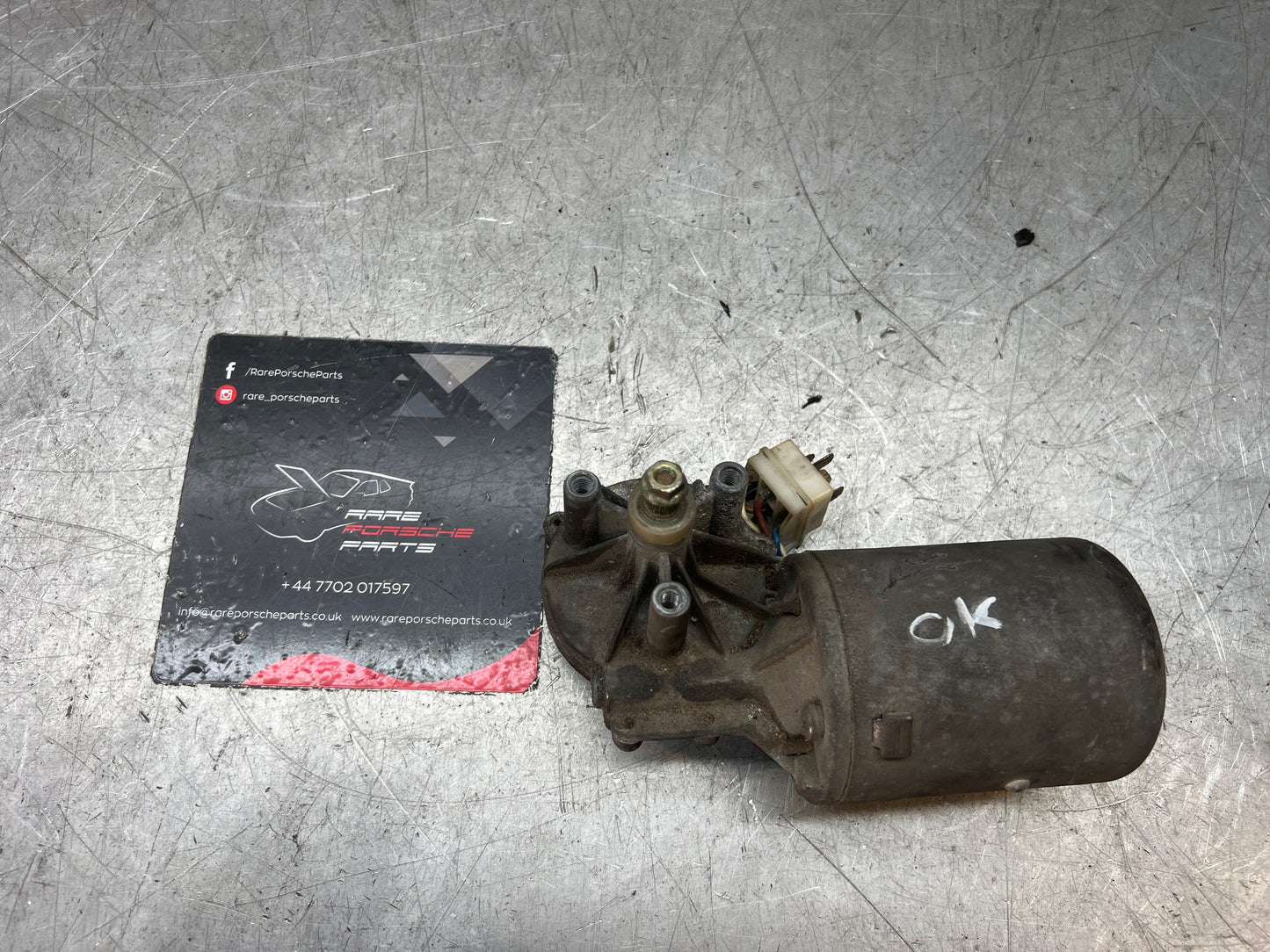 Porsche 924 / early 944 front windscreen wiper motor 477955113B used