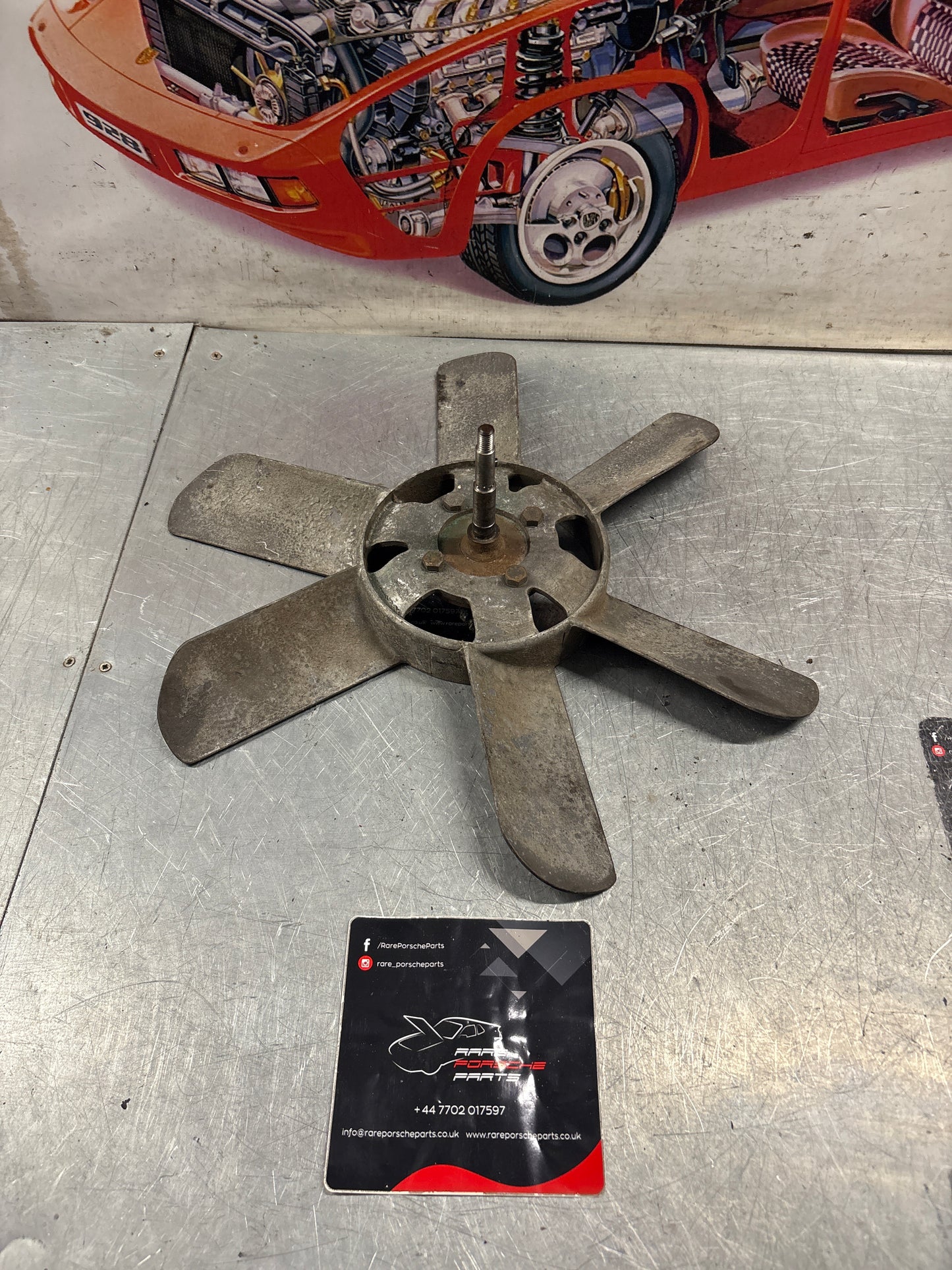 Porsche 928 early Engine cooling fan used 92810613701 / 1082051006