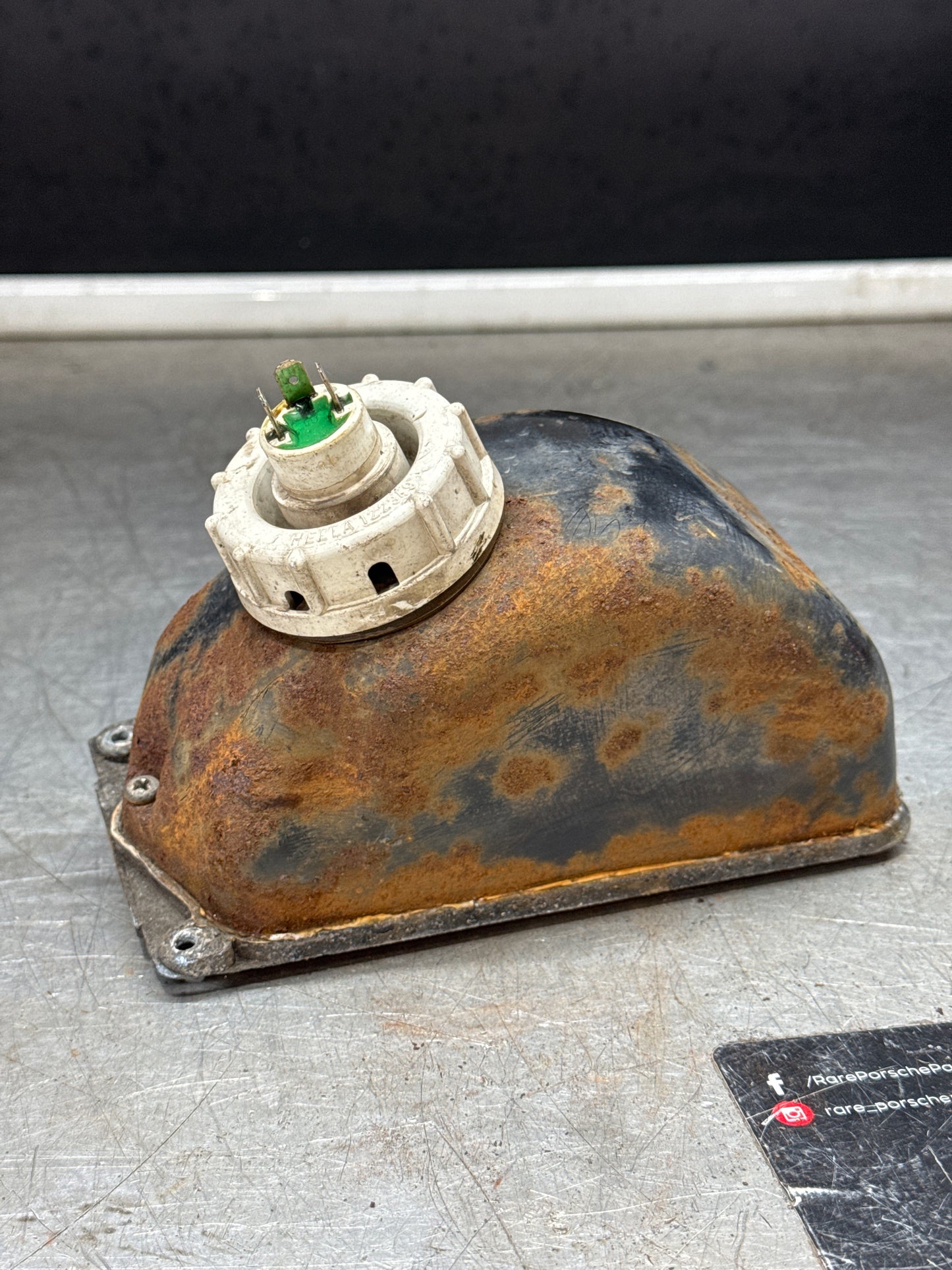 Porsche 924 Front left driving light, Used 477941751D