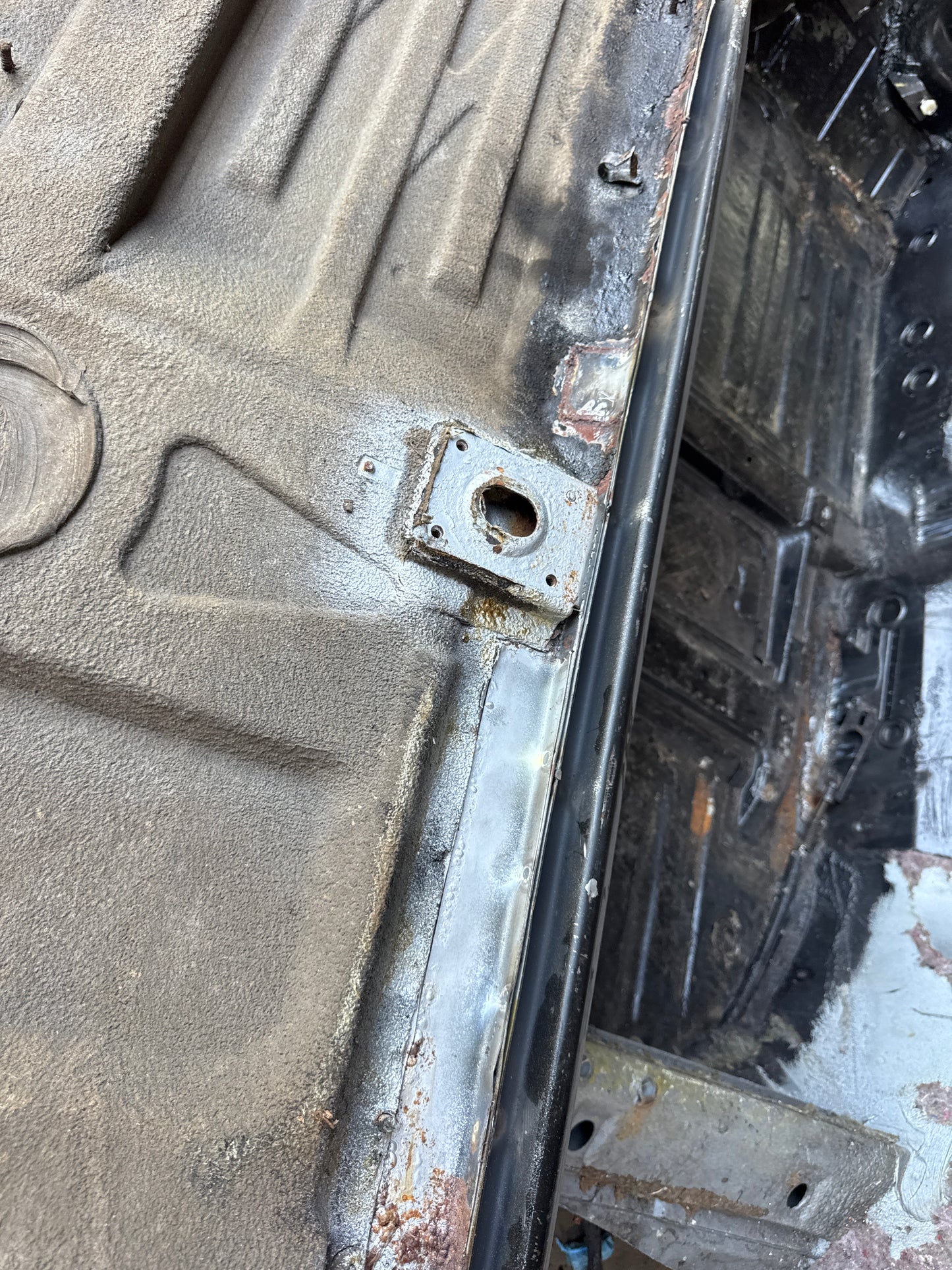 Porsche 944 S2 floor pan left  side 94450150100 spares or repair RHD