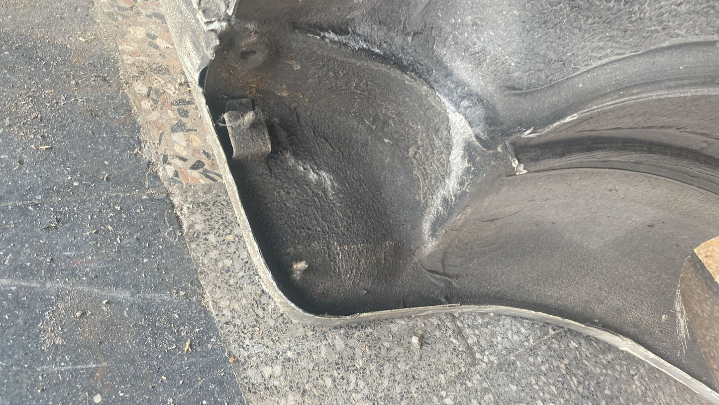 Porsche 944 right sill section cut 94450361200