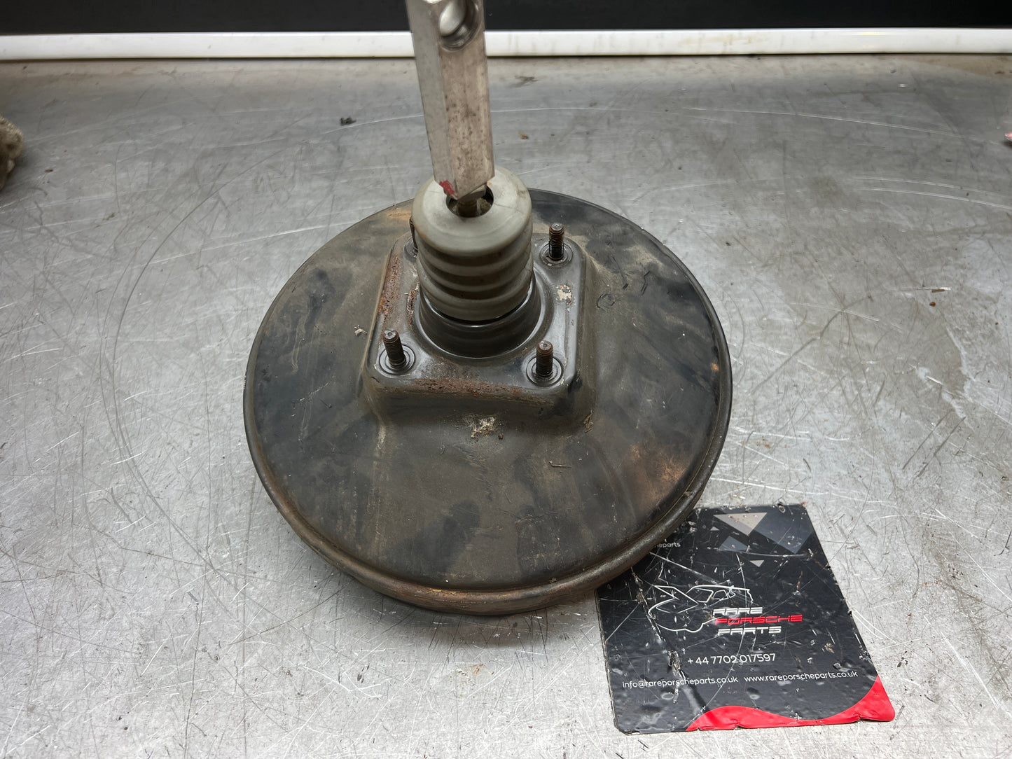 Porsche 928 brake booster, used 9273550250