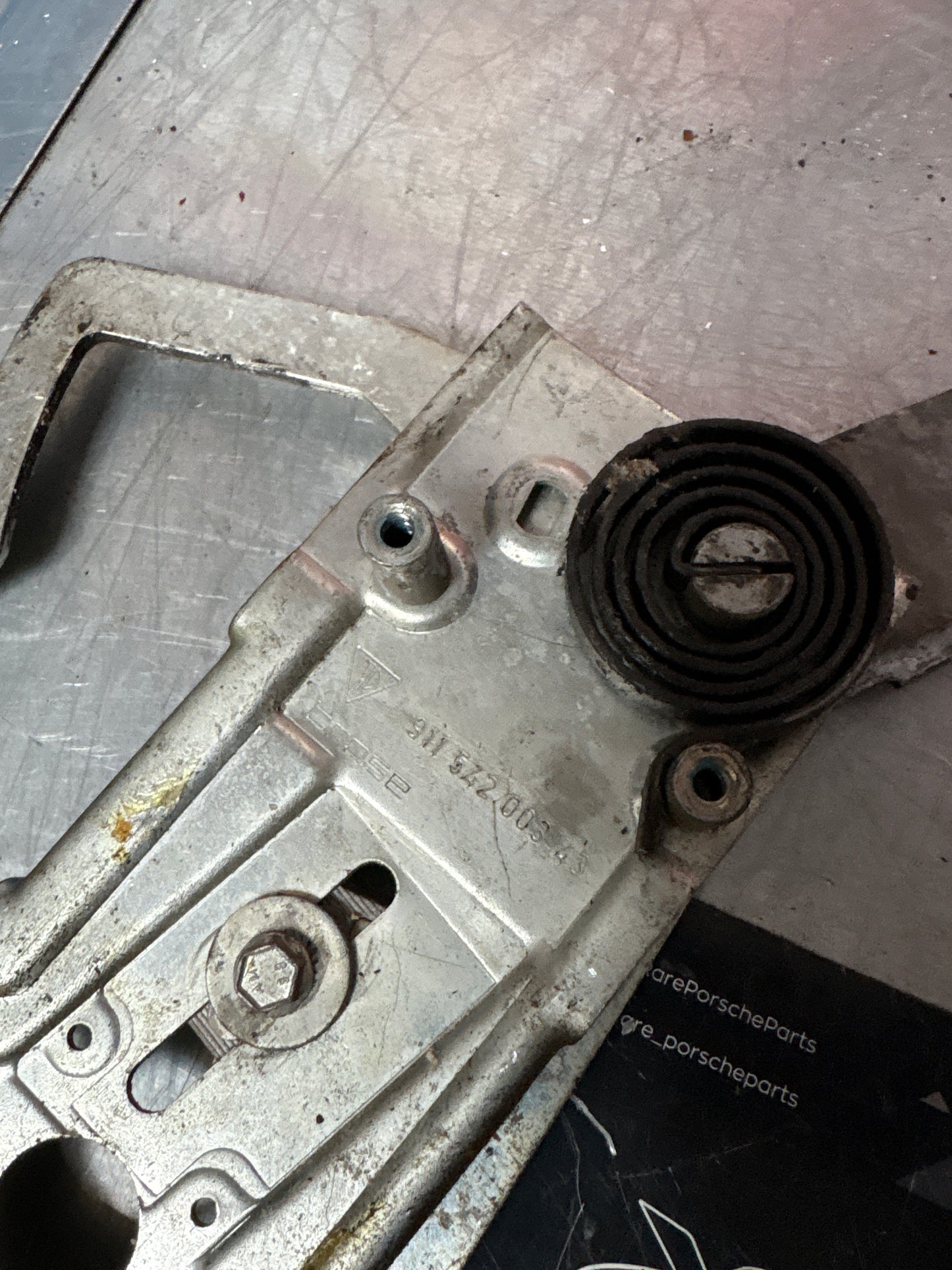 Porsche 911 964 Right side window regulator mechanism, used 91154200443