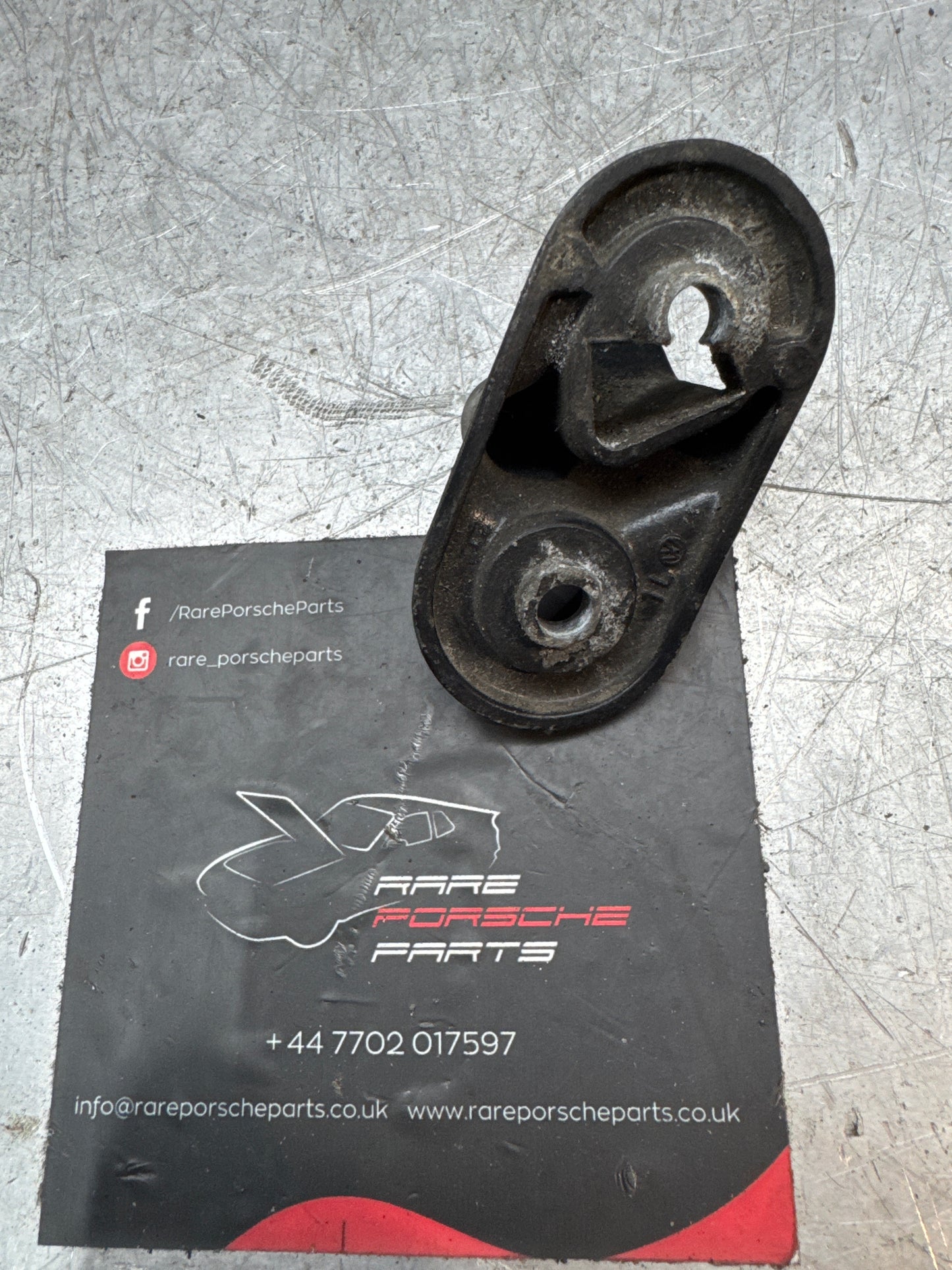 Porsche 944 / 924 Locking lug 111867329a used left