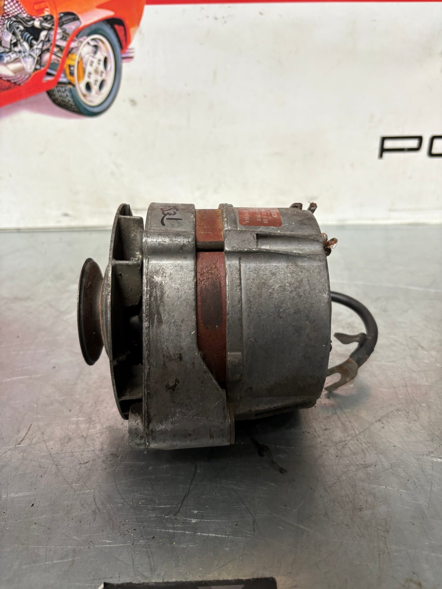 Porsche 924 Bosch alternator, 0120469502 / 528 used
