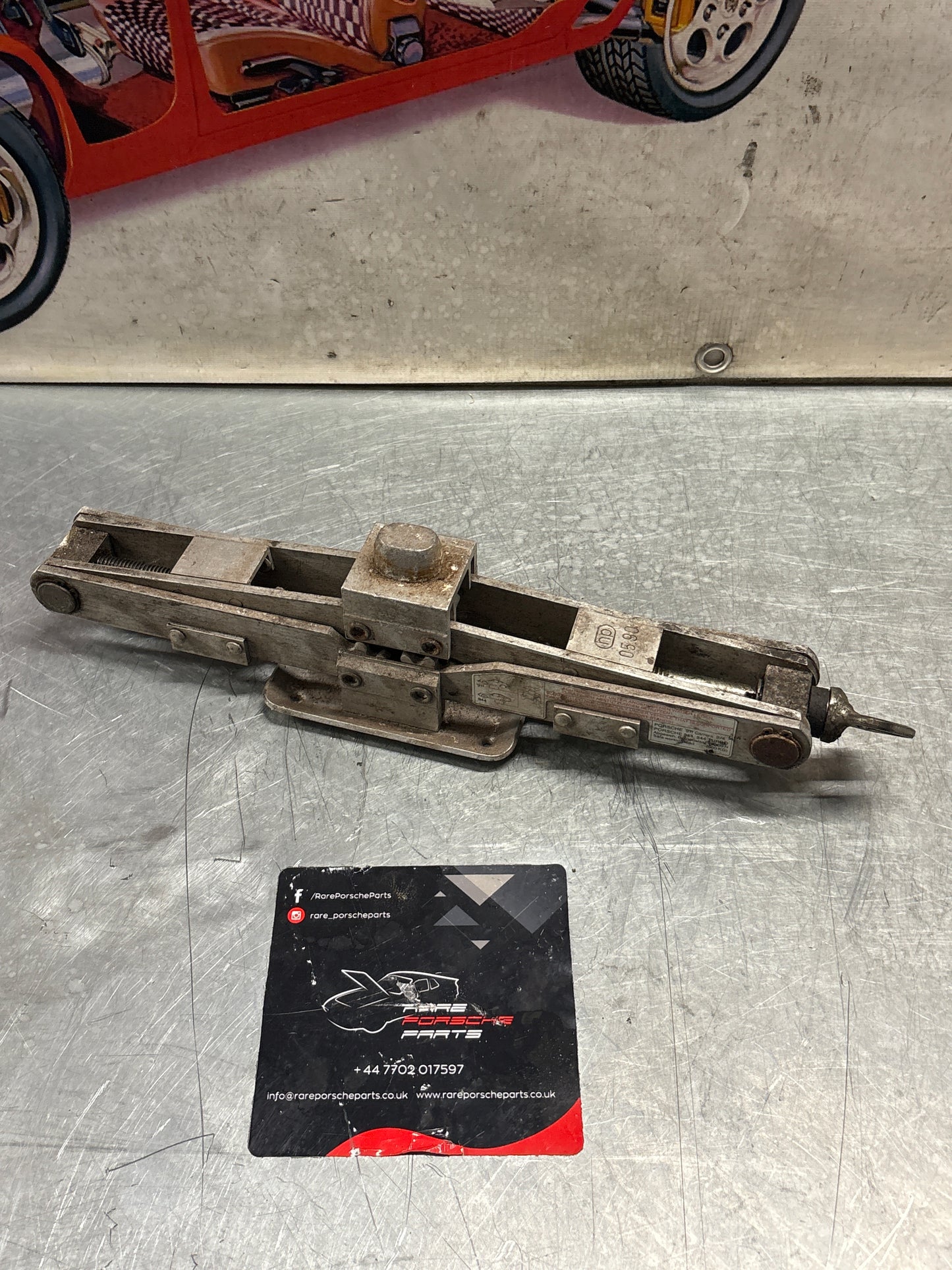 Porsche 944 / 944 Turbo / 911 Carrera 2 / 4 spare tire jack lift, used