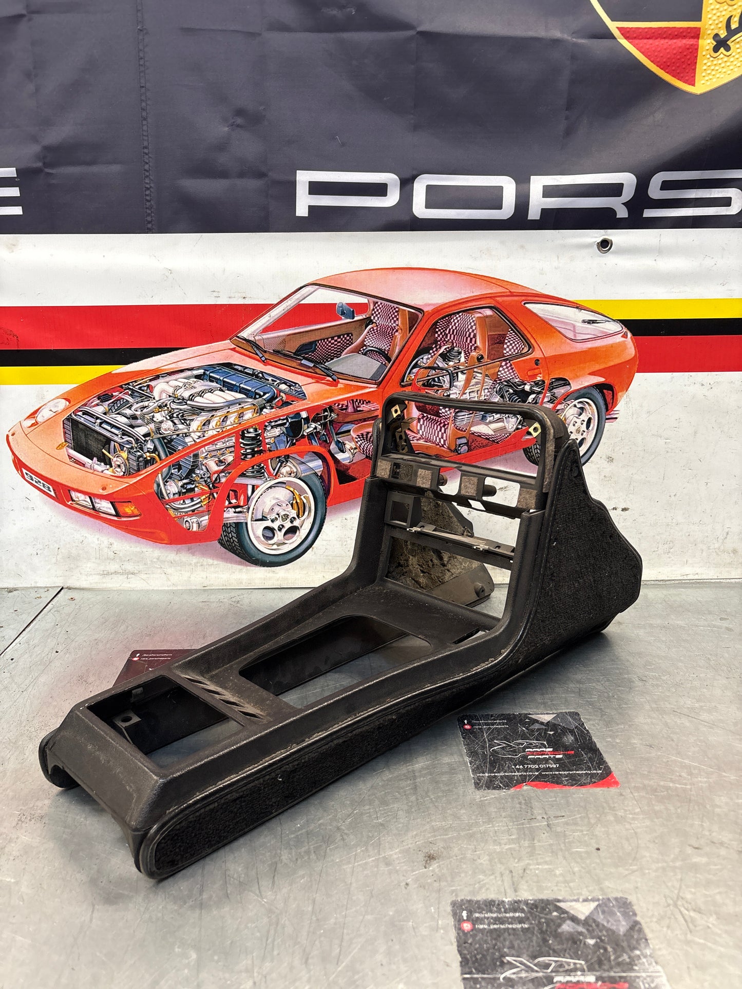 Porsche 924 944 centre console black with black carpet one switch hole 477857969 / 477857951 used