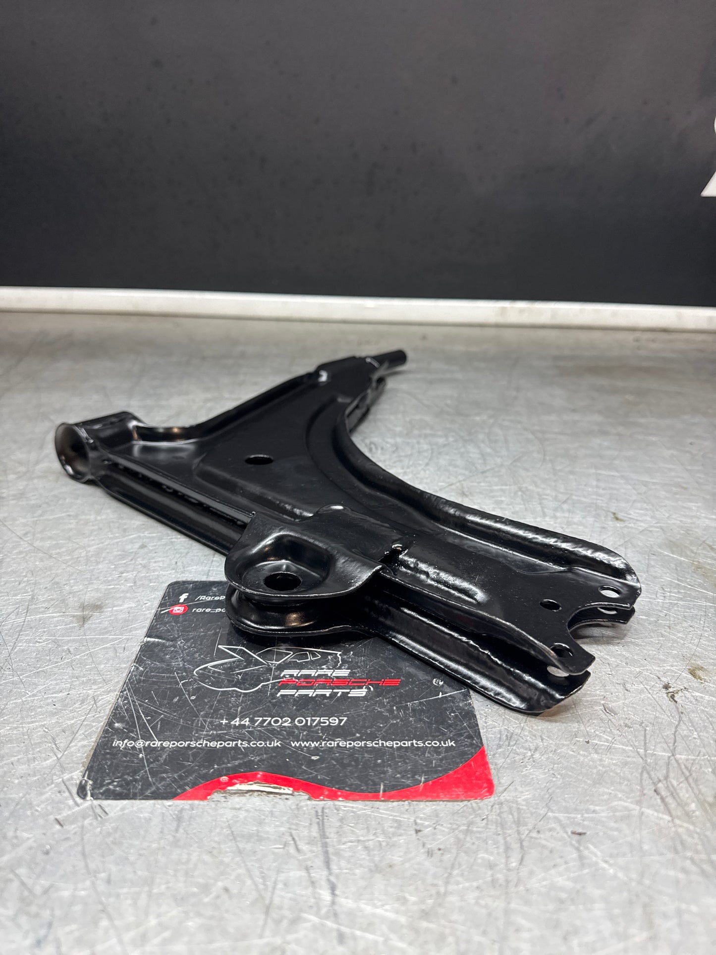 Porsche 924 Turbo Front wishbone control arm, refurbished 477407153F