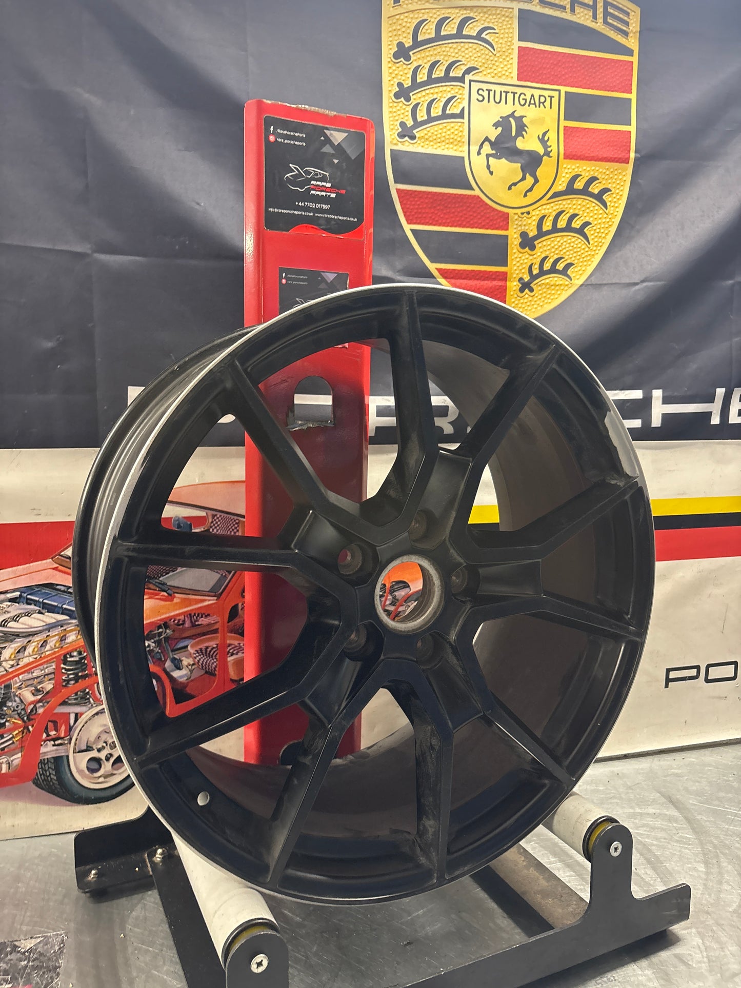 Porsche Taycan GTS 9.5Jx21” ET60 alloy wheel, 9J1601025BC, for spares or repair