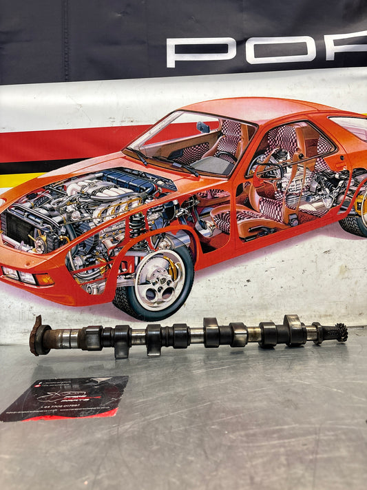 Porsche 924 / 924 Turbo chamshaft 046109021 used