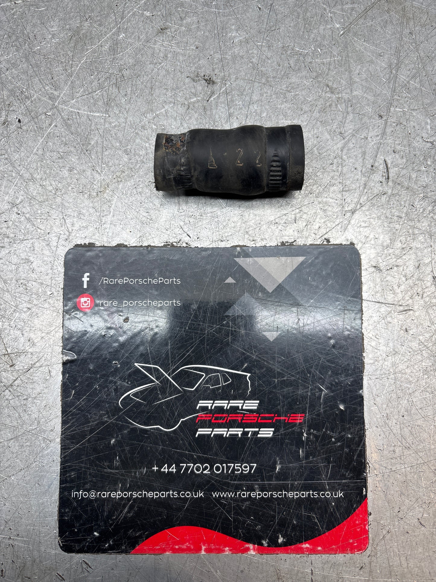 Porsche 944 S 87-89 / S2 89-91 / 968 Water radiator hose 94410625301, used