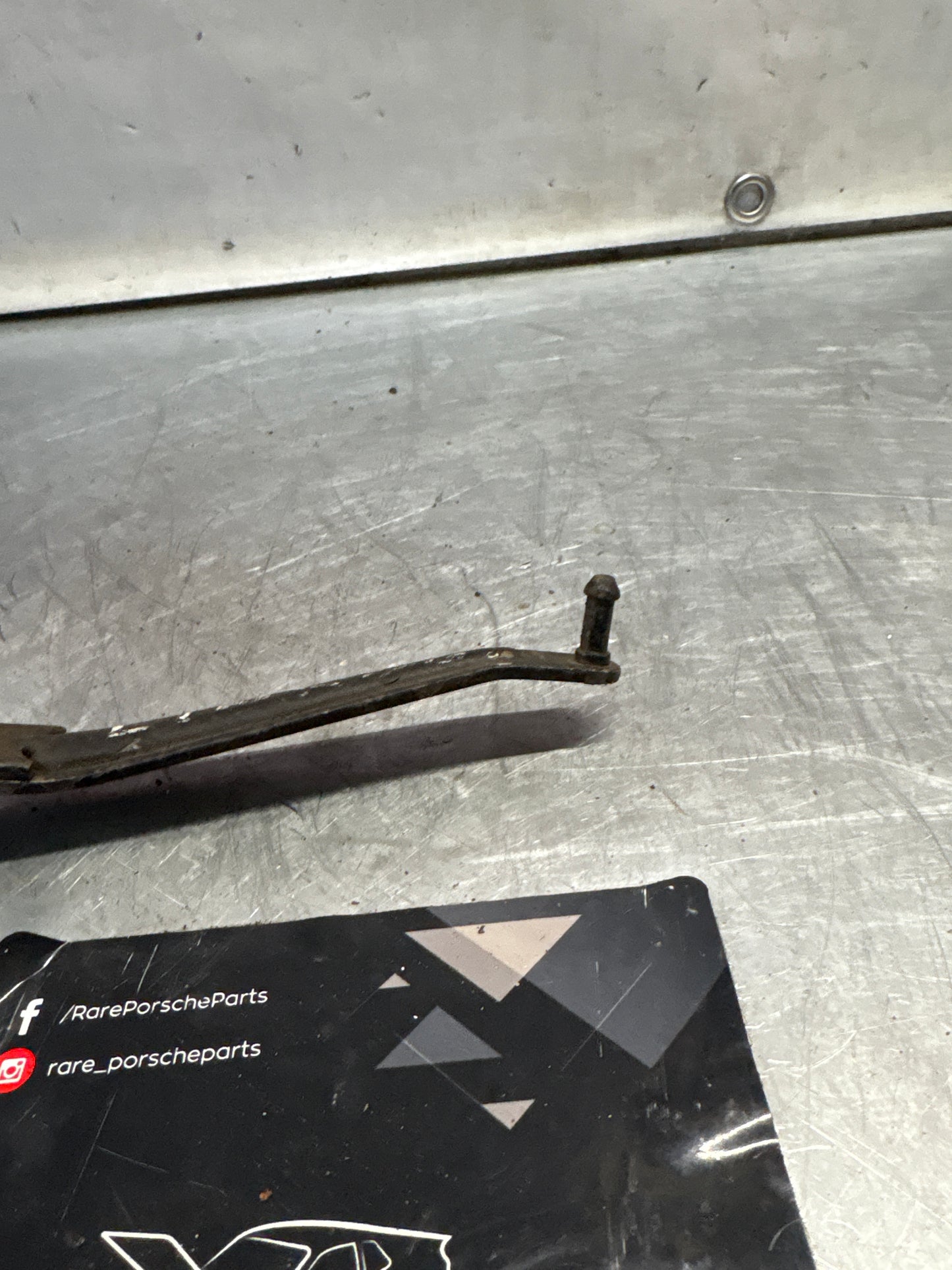 Porsche 928 Deflection accelerator pedal reverse lever, used 92842325005