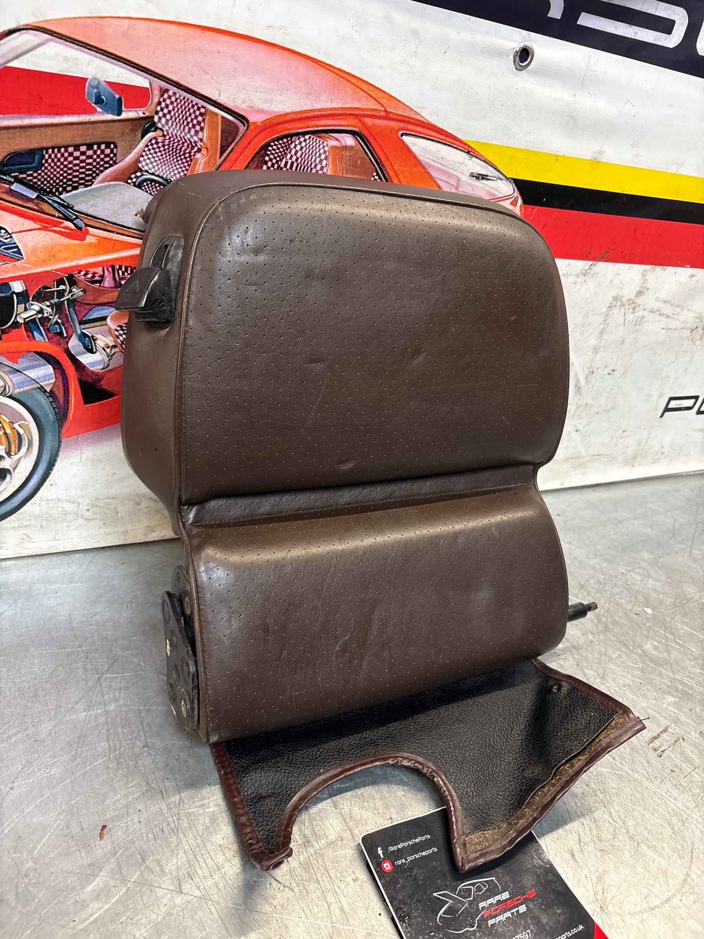 Porsche 928 rear right seat backrest, brown, leather used 92852203852