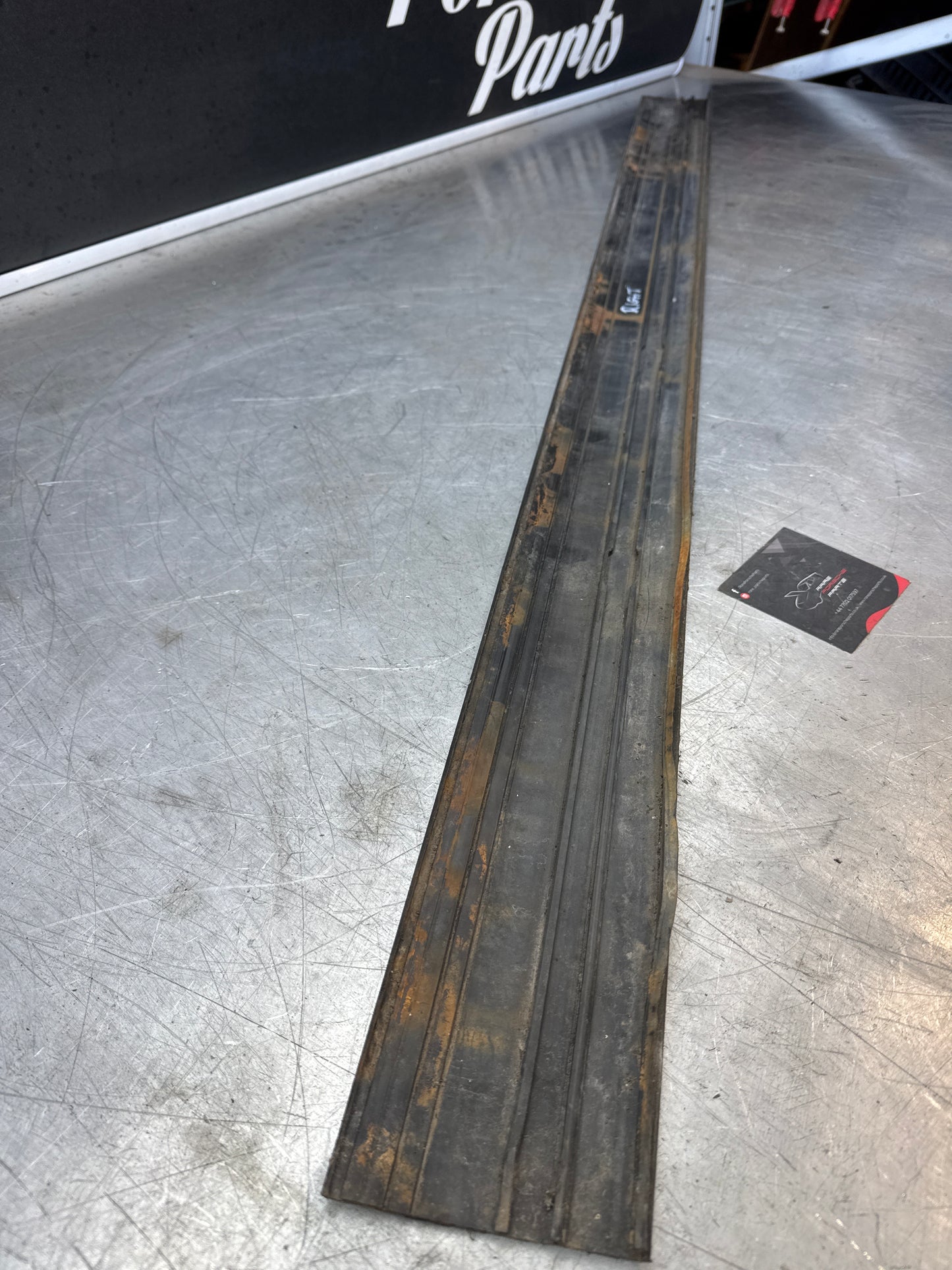 Porsche 924 Turbo Sill Trim, cover right Used