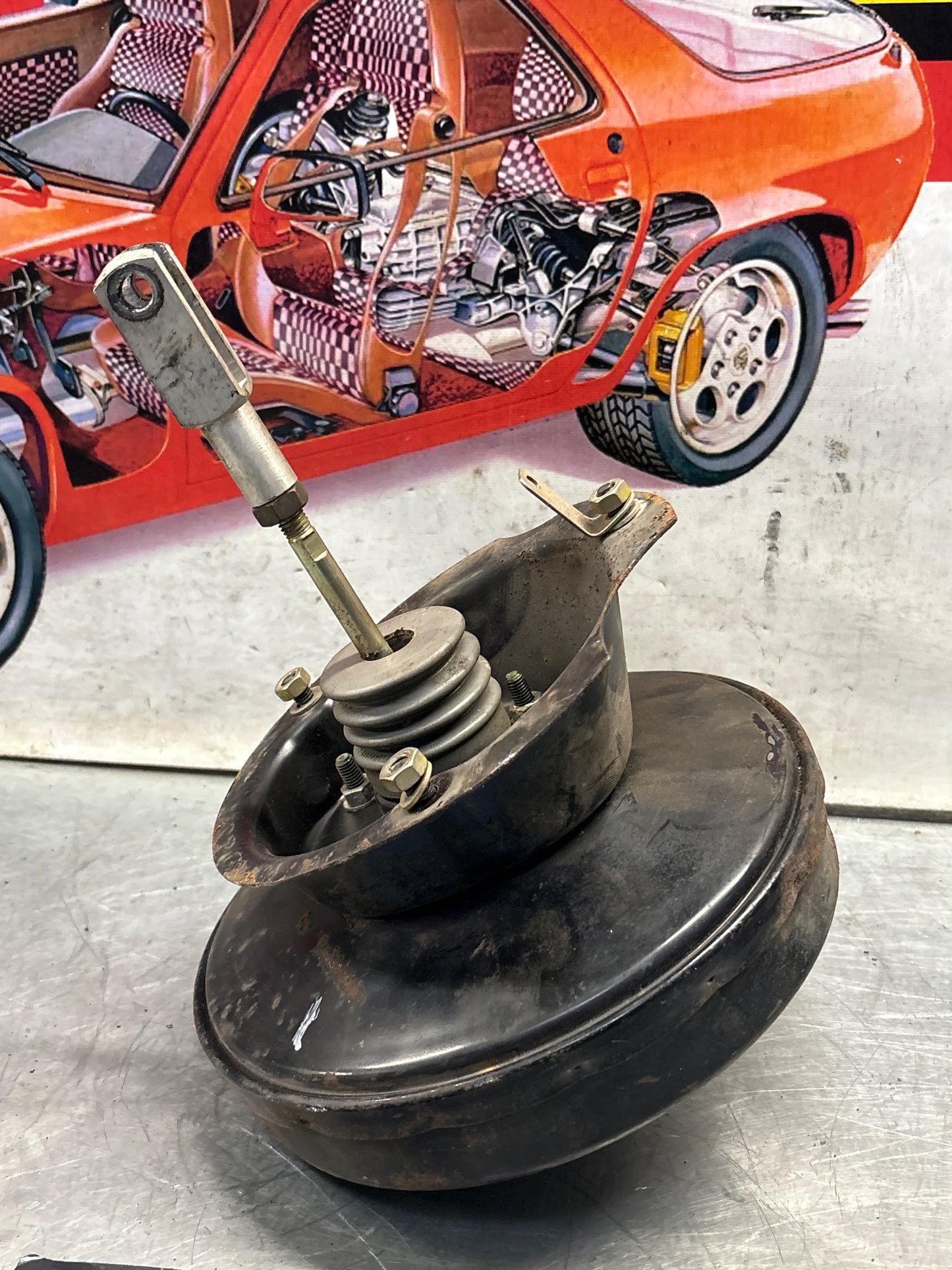Porsche 944 brake booster, used 95135502703