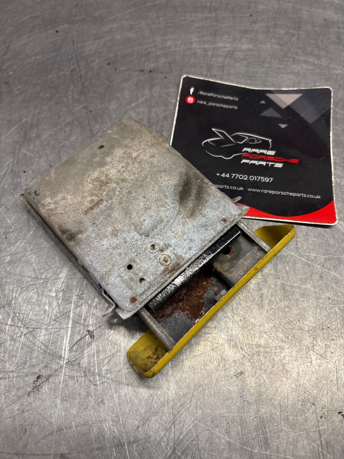 Porsche 914 Ashtray, used 91455207510