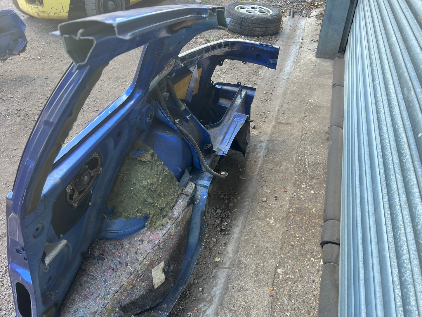 Porsche 944 S2 / Turbo 1991 Right side cut, rear fender with sill 94450390403 94450361200