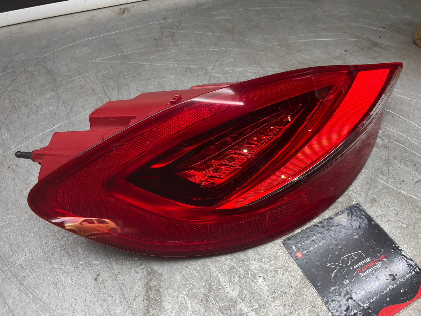 PORSCHE BOXTER CAYMAN 981 PASSENGER SIDE LEFT REAR TAILLIGHT 98163114112