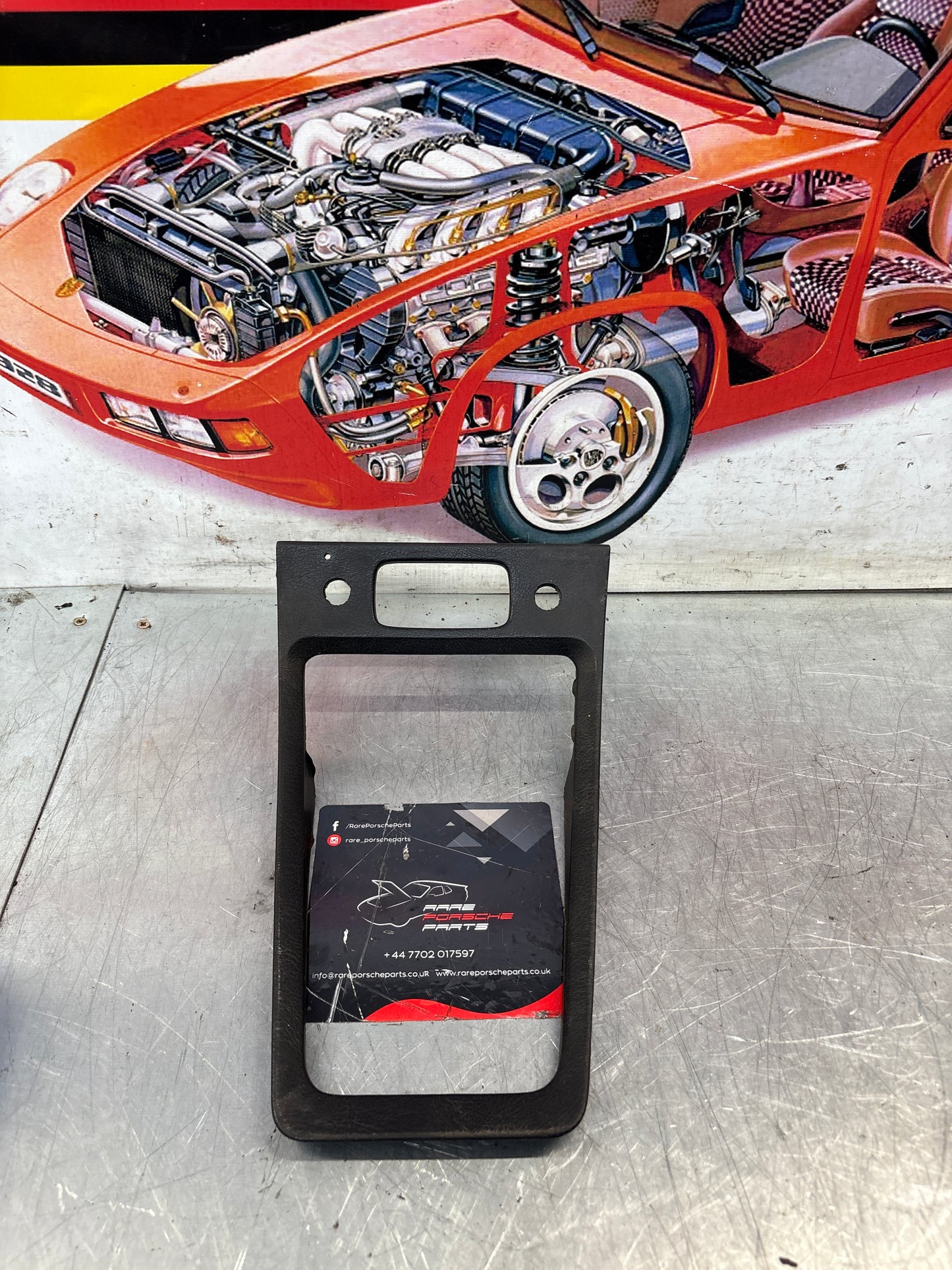 Porsche 928 Centre Console Gear Stick Surround Trim 92855204708 Black used