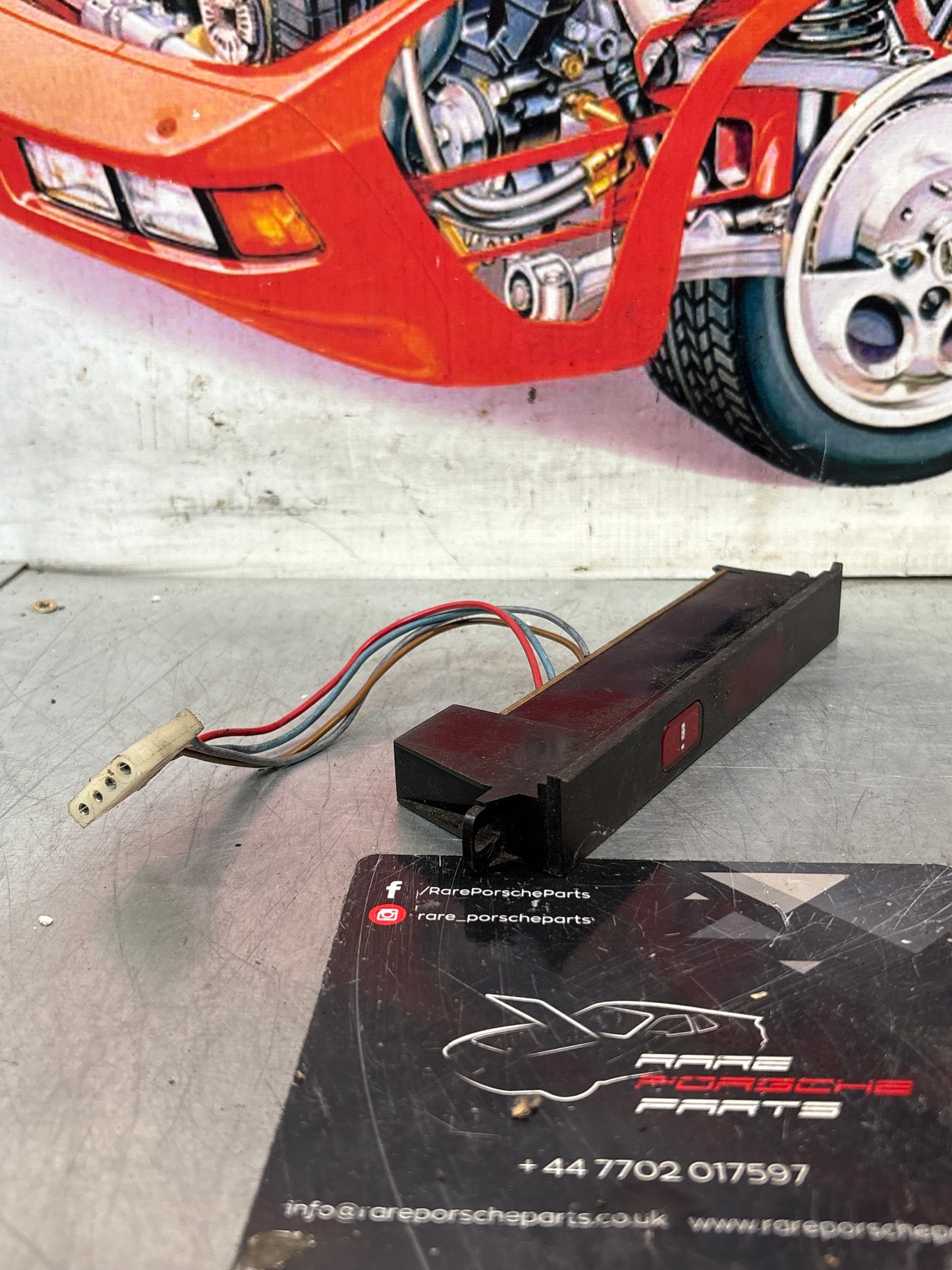 Porsche 928 front center dash panel, used 92864160903