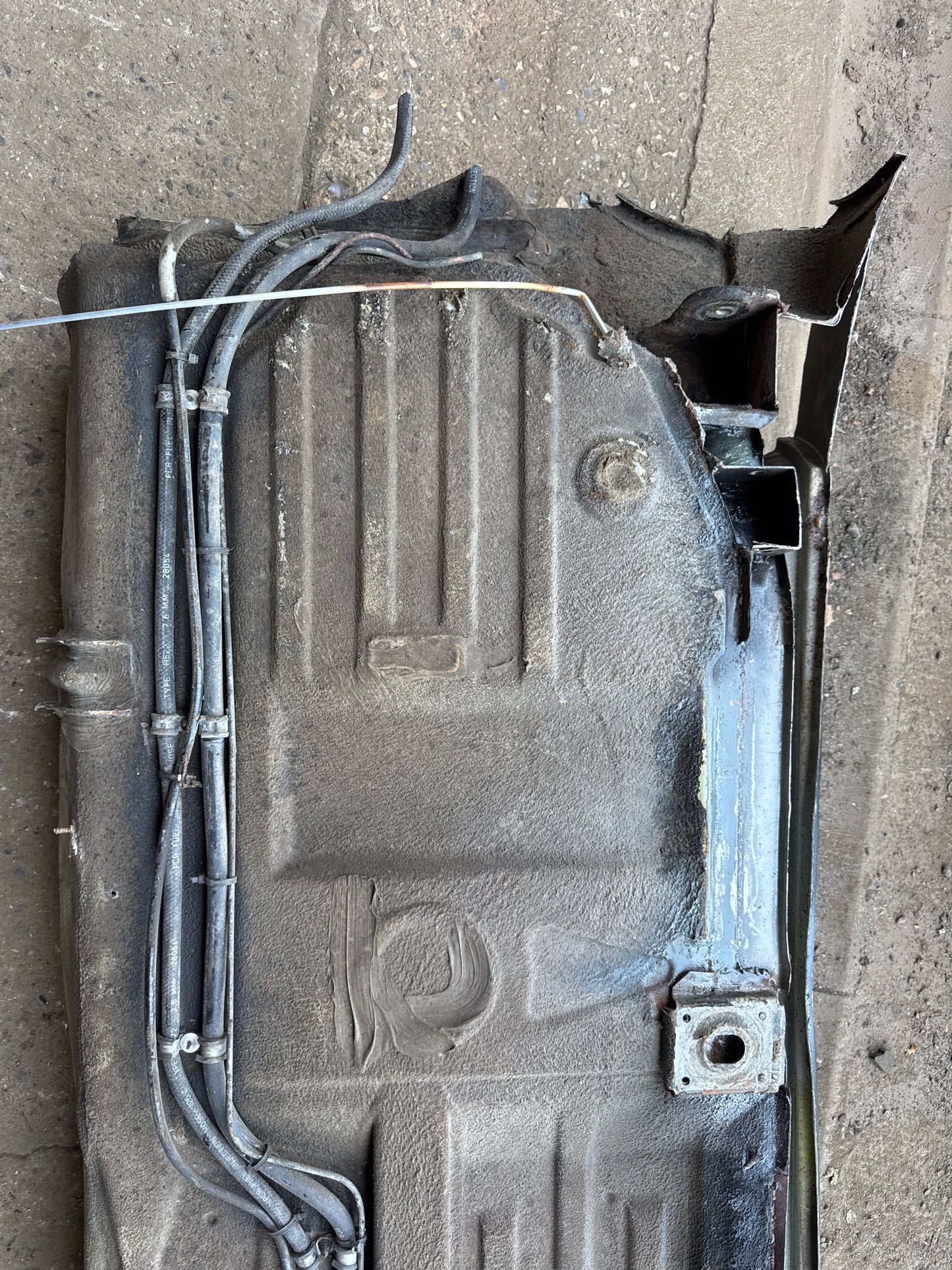Porsche 944 S2 floor pan right side 94450150100 spares or repair