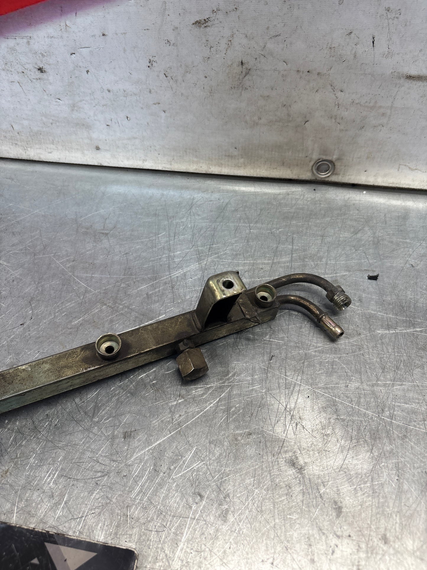 Porsche 944S fuel rail 94411008012 Used