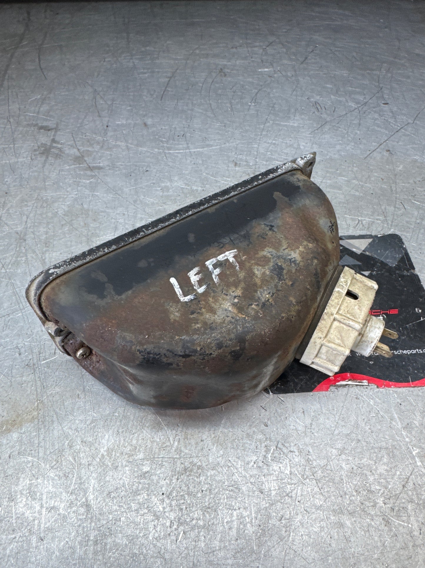 Porsche 924 Front left driving light, Used 477941751D