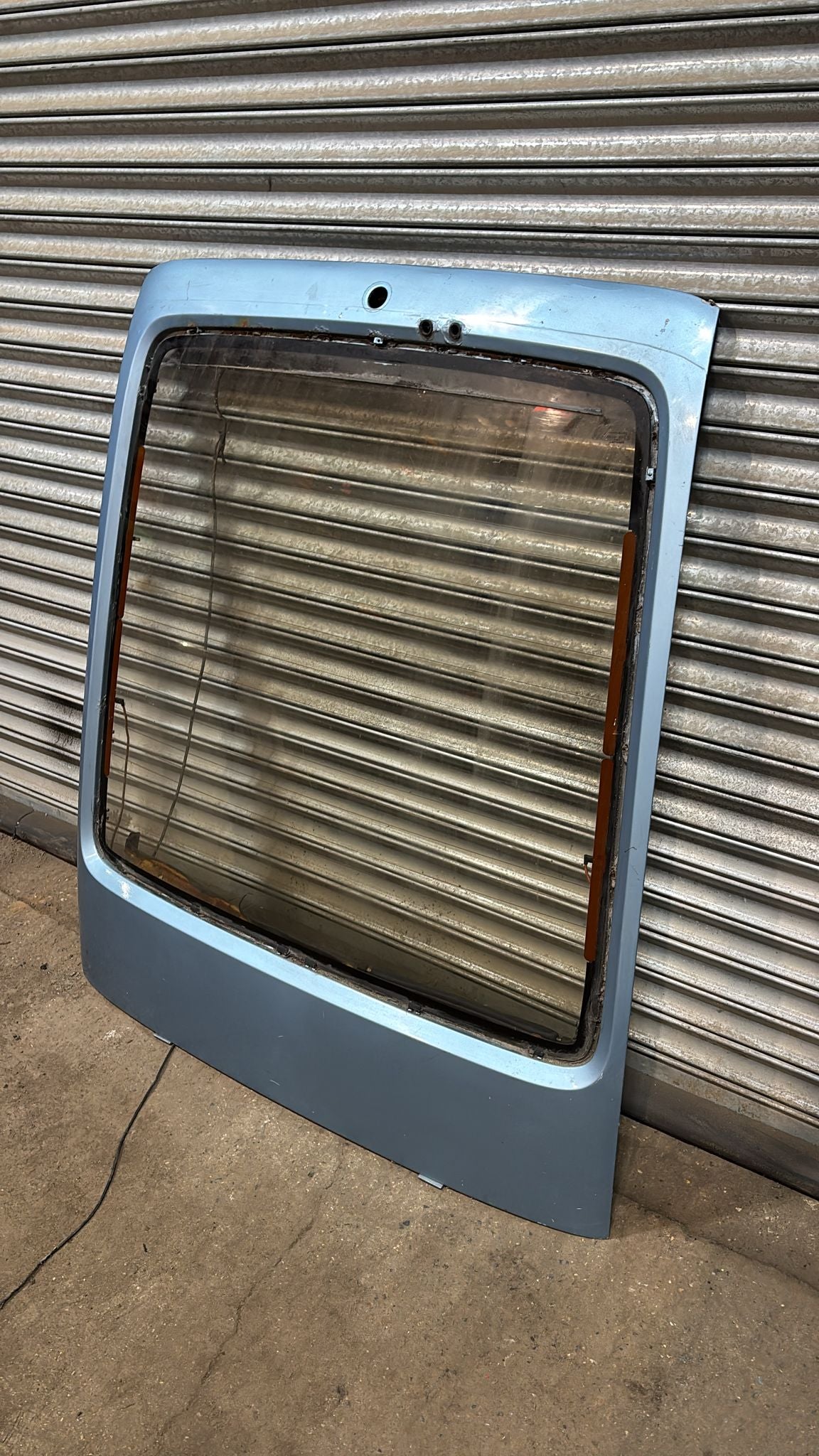 Porsche 928 S boot lid, hatch, tail gate 92851200505 with brown glass