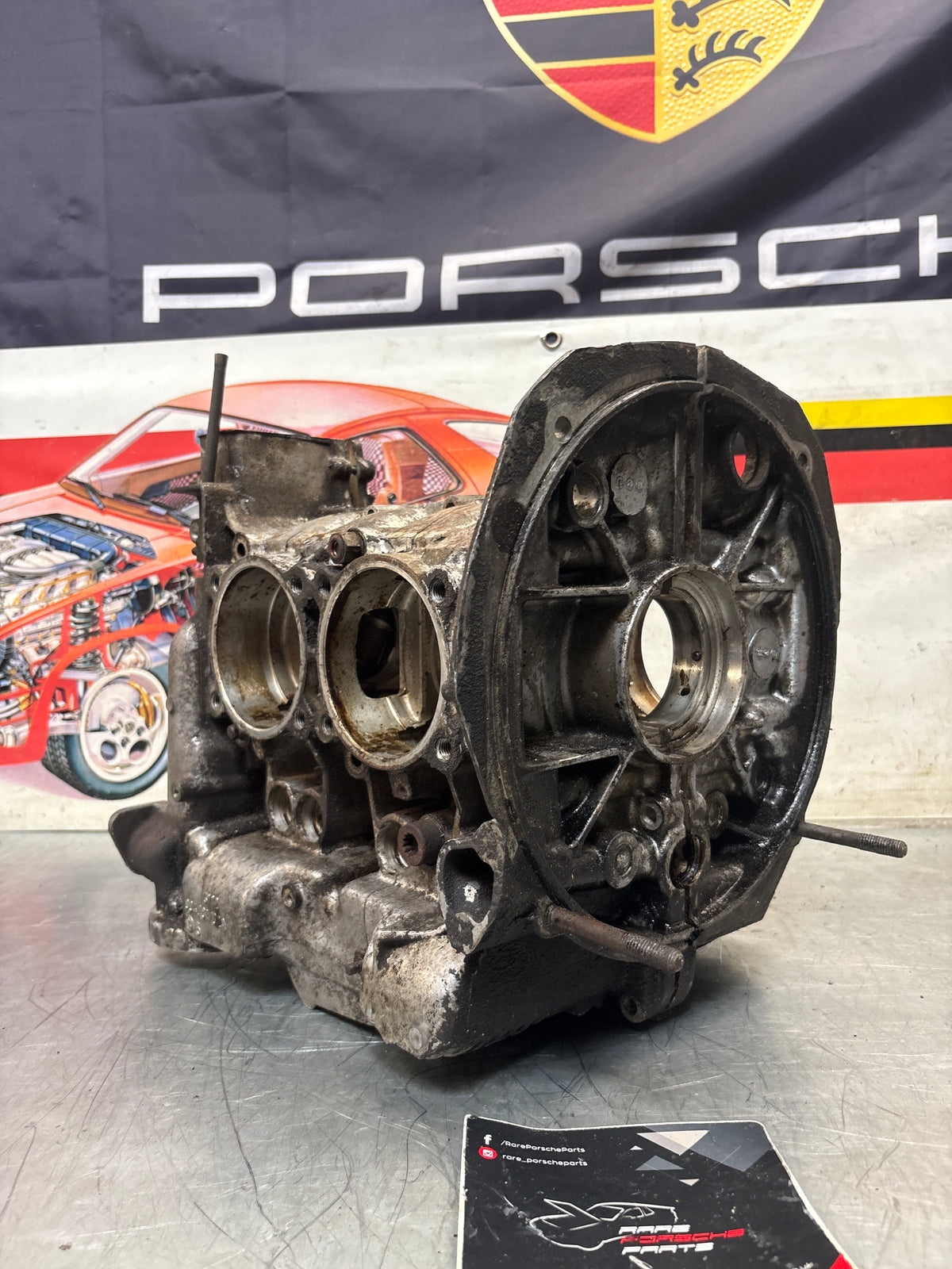 Porsche 914 1.8L engine case, used EC011388