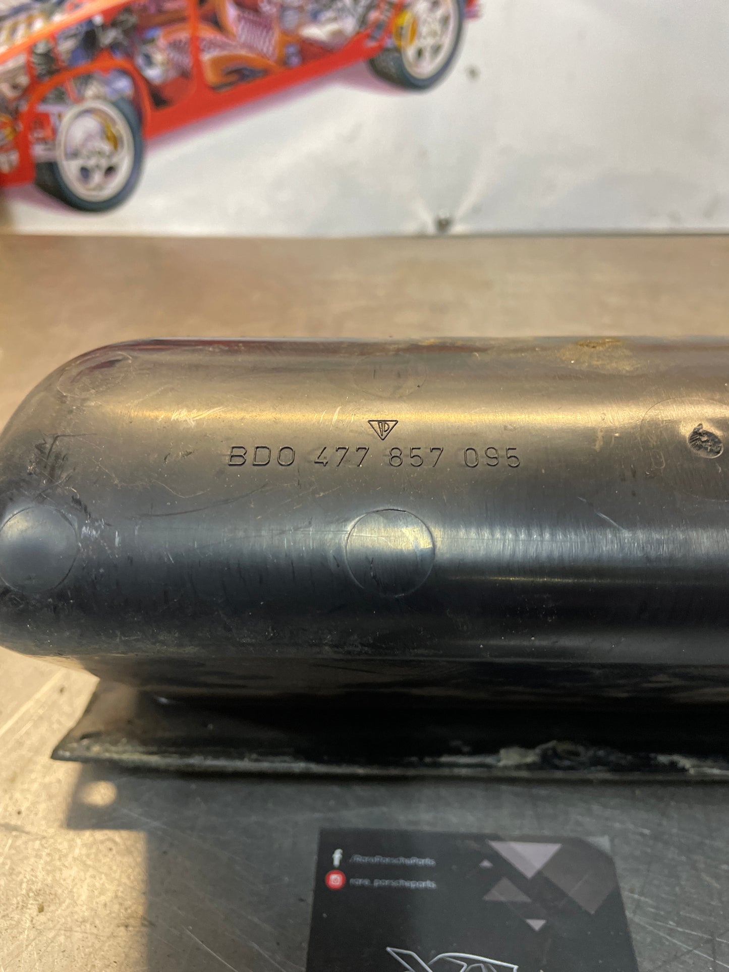 Porsche 924 glovebox, Black used 477857095