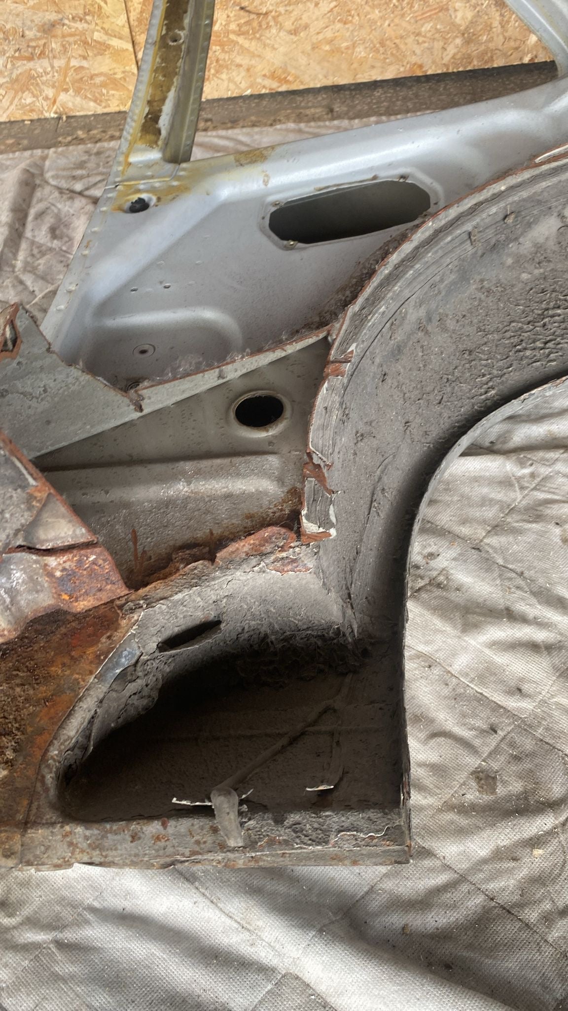 Porsche 924 76-79 Right sill / fender section, 477809602B cut