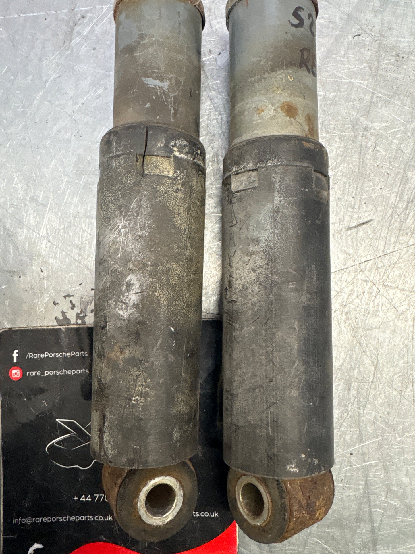 Porsche 944 86- pair of rear suspension shock absorbers, used 95133303209