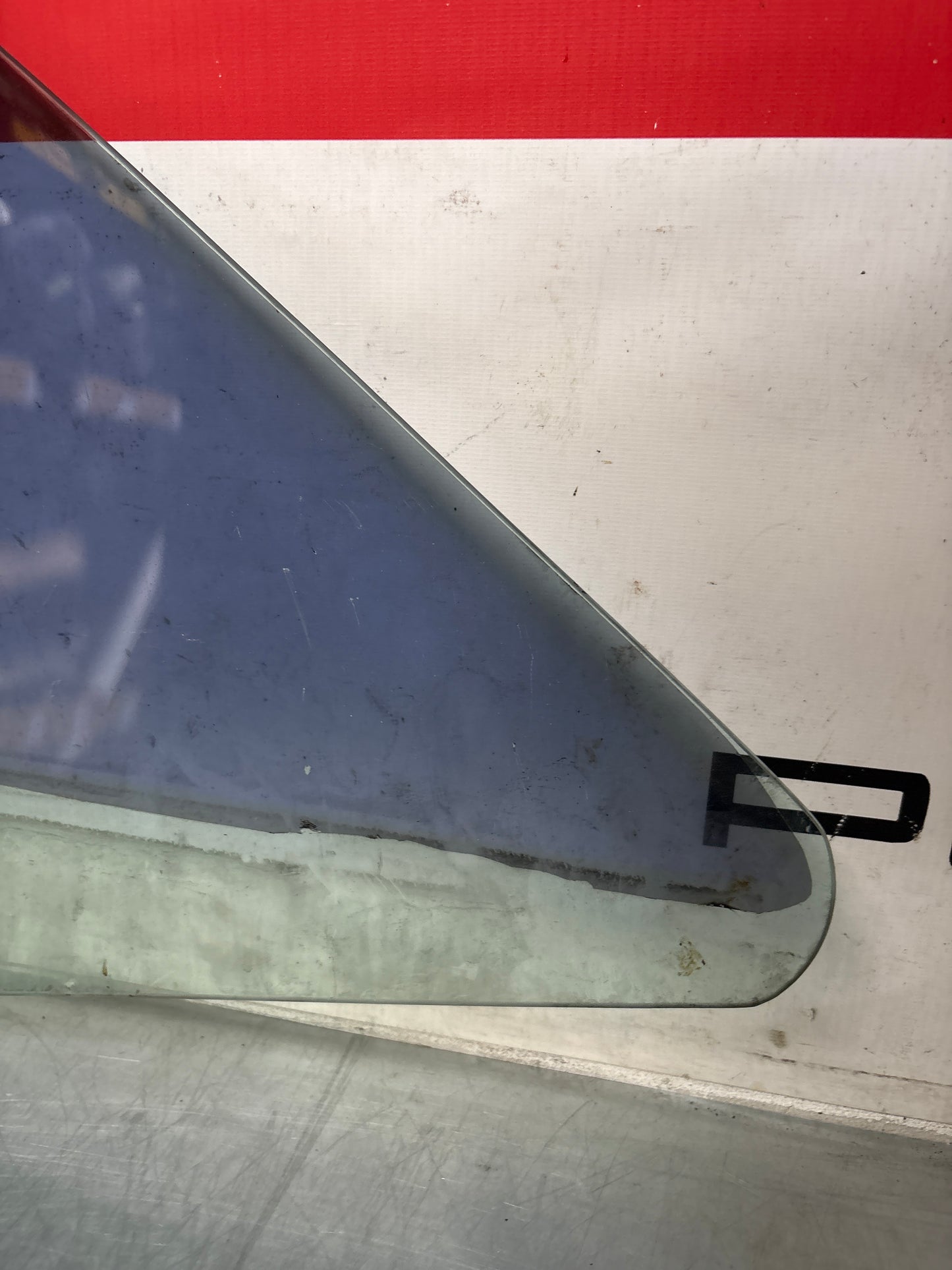 Porsche 928 left hand side green door window glass, tinted 92853710102 used