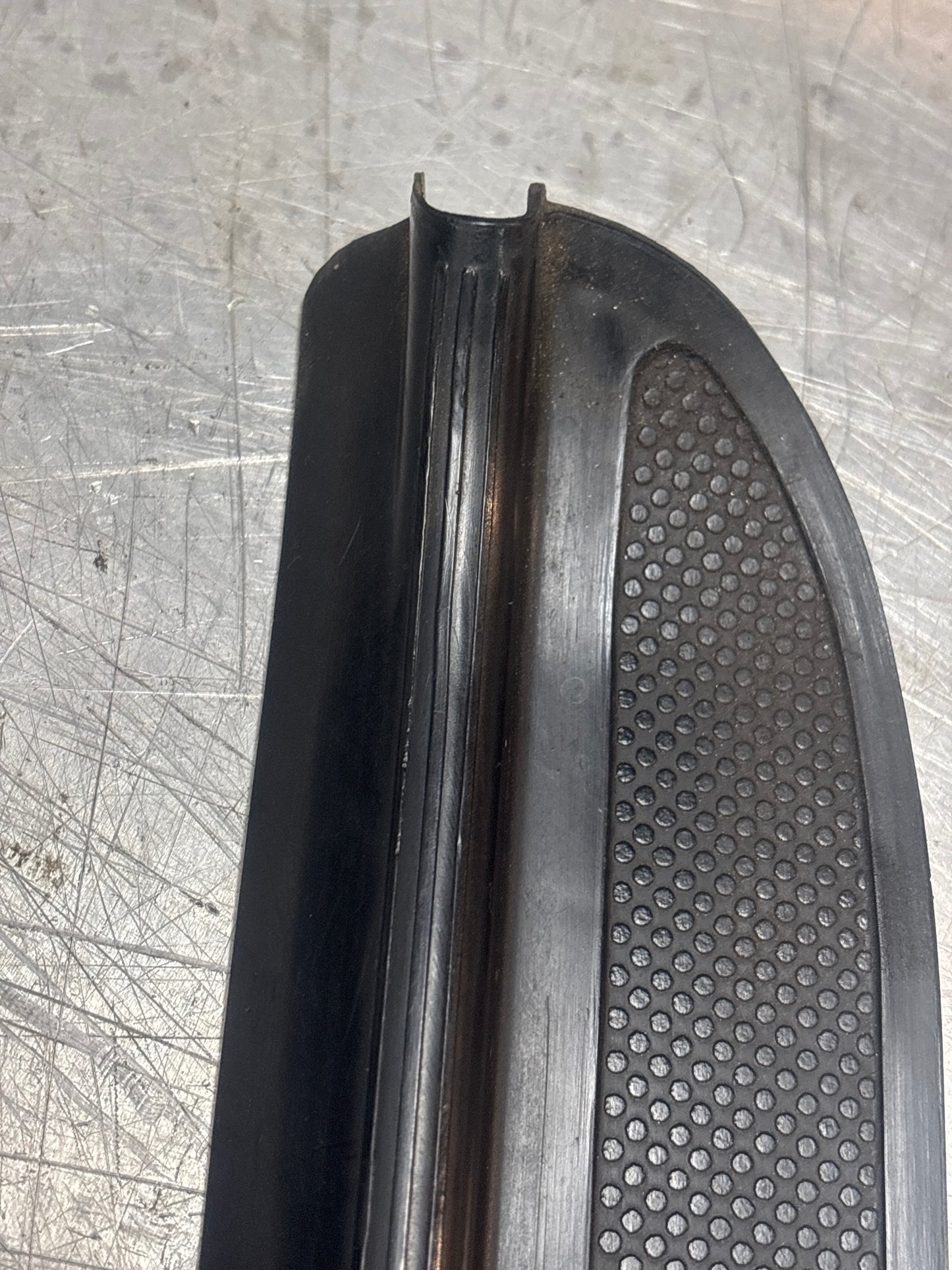 Porsche 928 scuff plate, door sill trim, right, O/S 92855105602 used