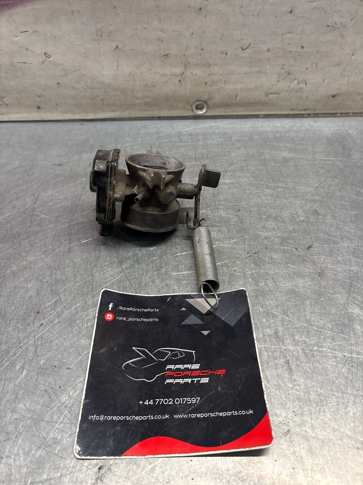 Porsche 914 throttle body, used 022133067