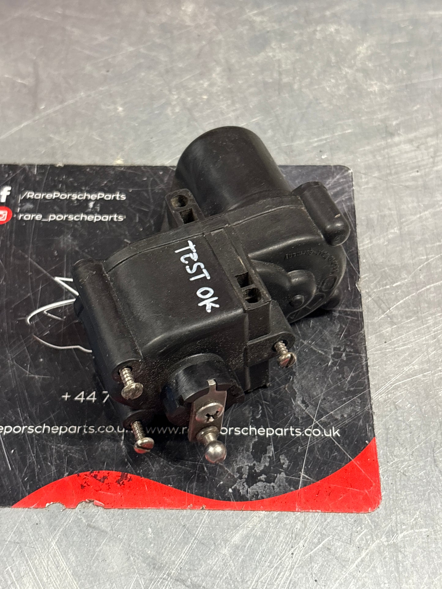 Porsche 928 Tailgate boot lock latch release motor 92862404700, used