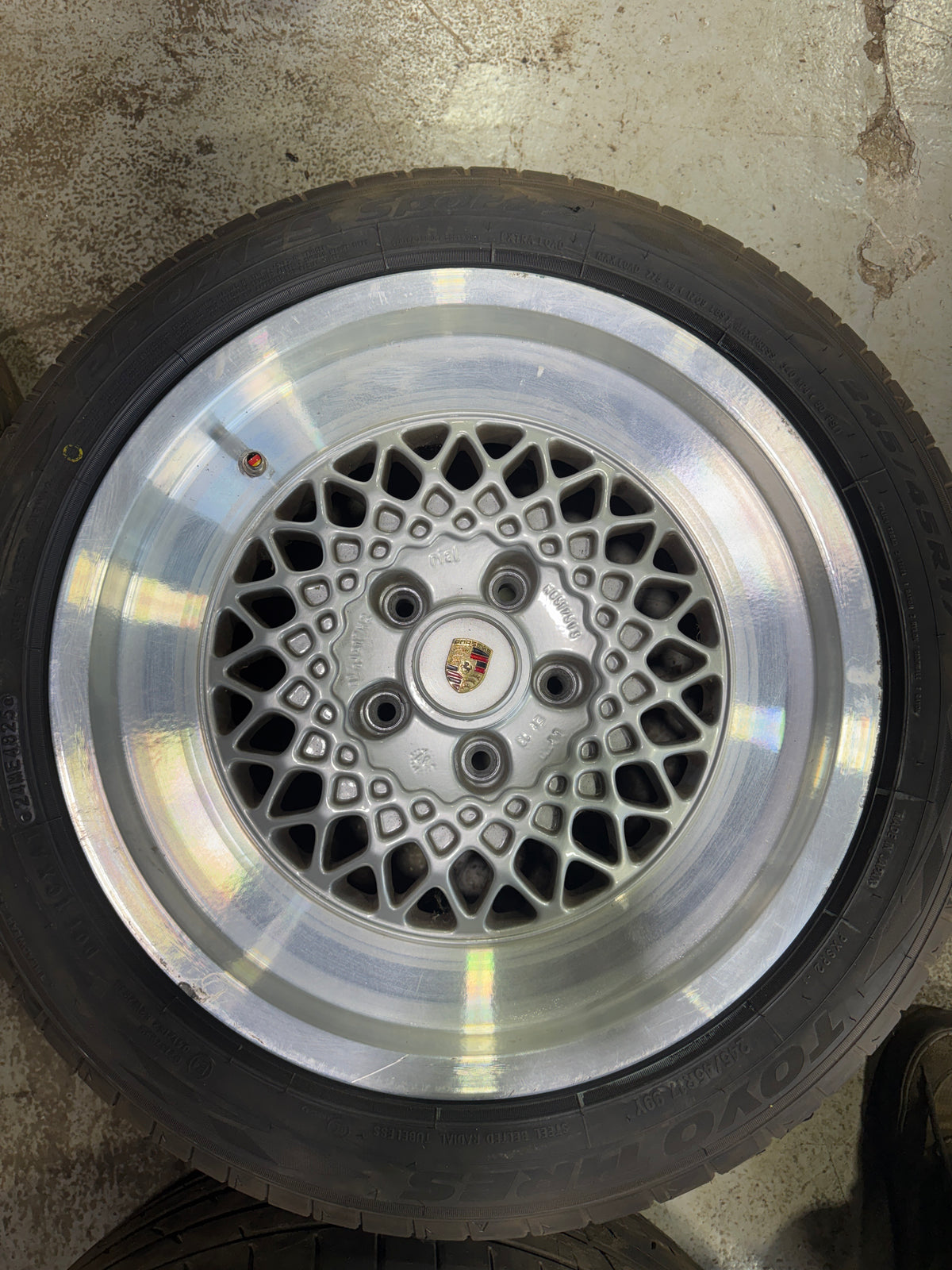 Rial Mesh 5X120 8.5J 17 Inch ET13 Wheels