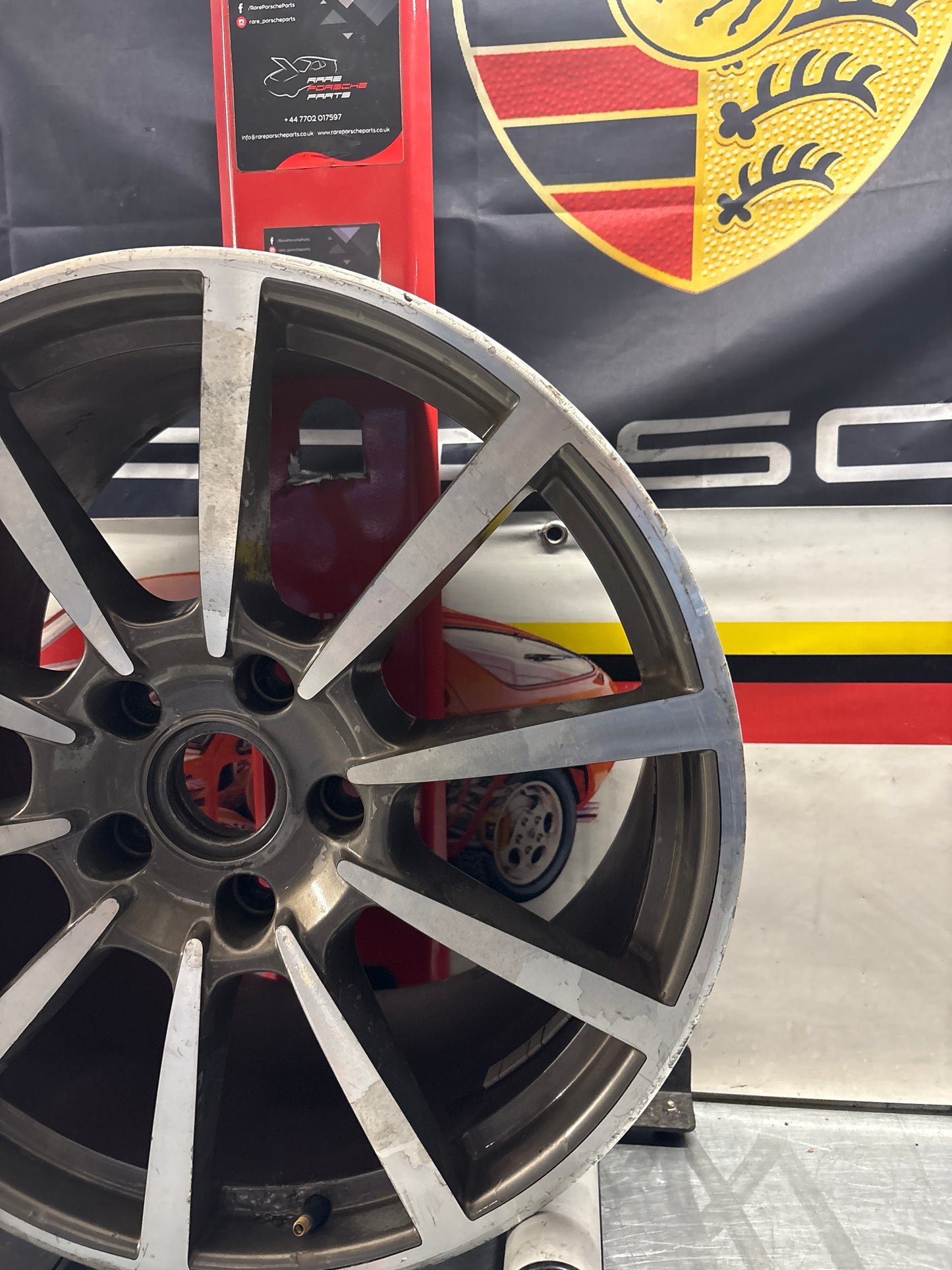 Porsche 911 991 Carrera C2 wheel, for spares or repair 99136216630